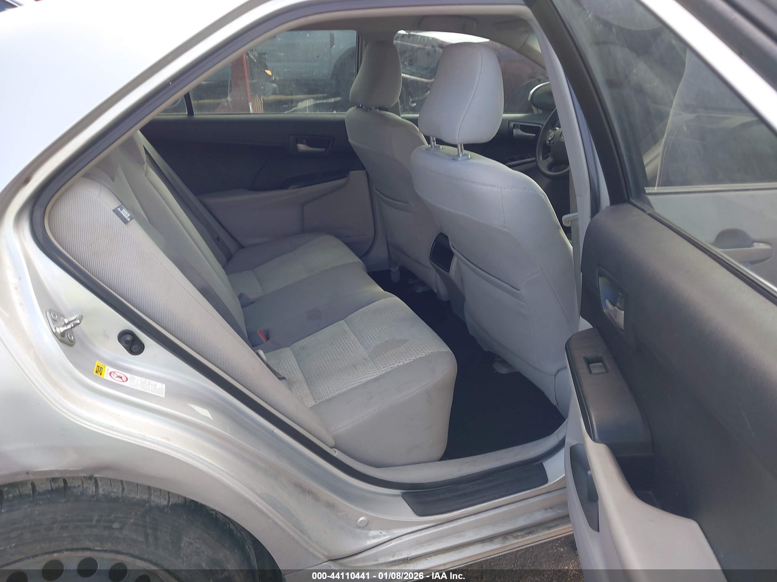 TOYOTA CAMRY image 8