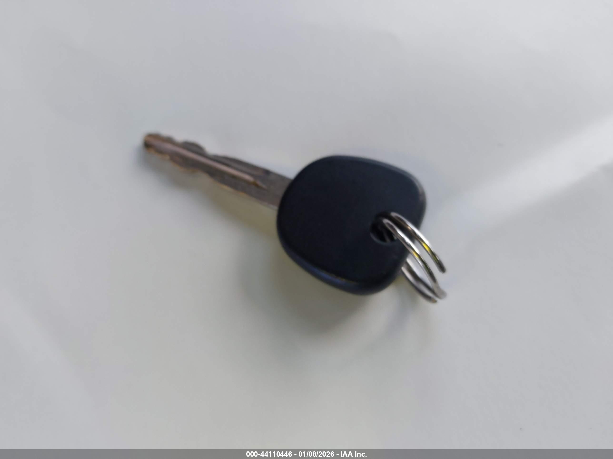CHEVROLET EQUINOX image 11
