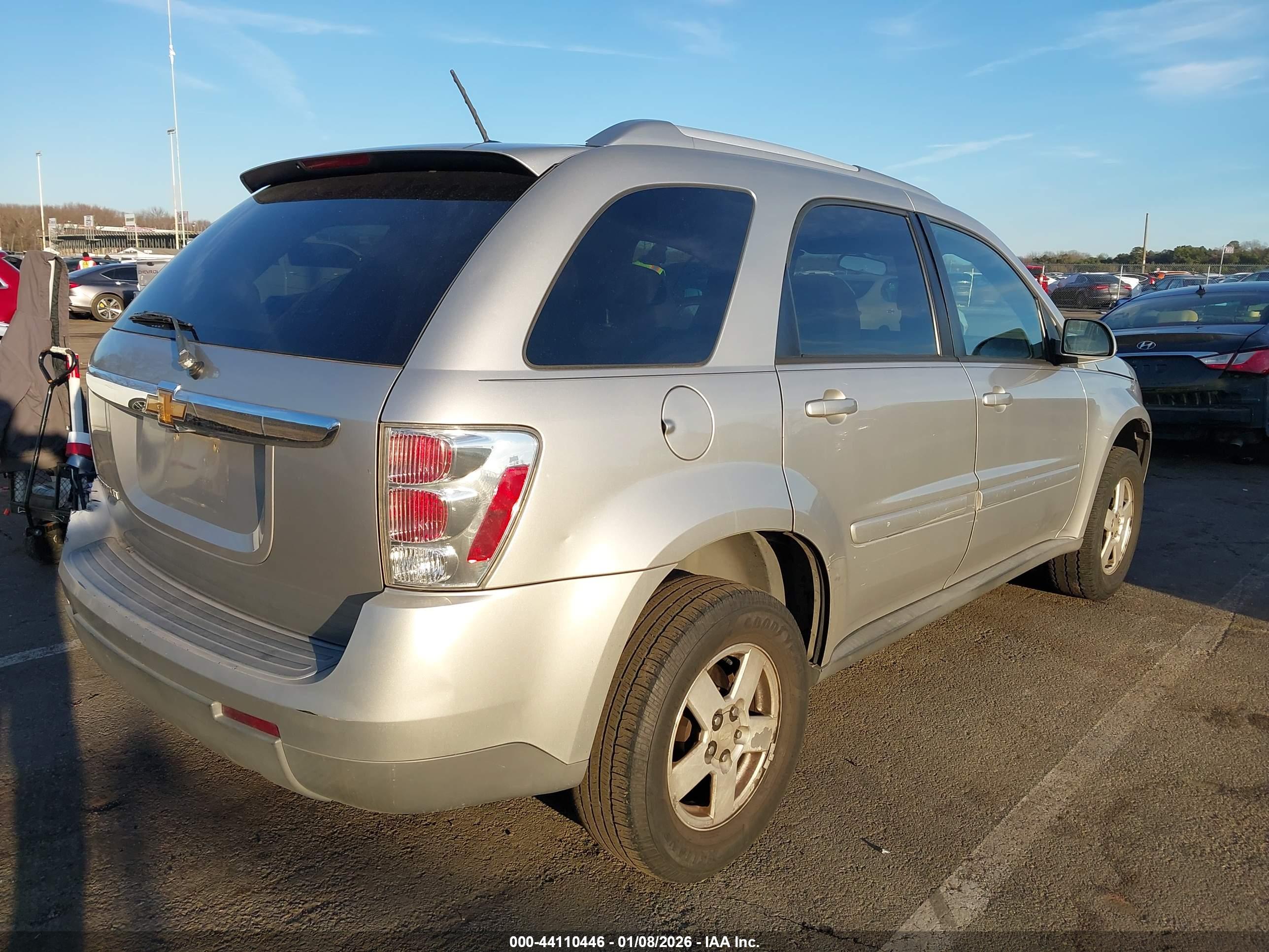 CHEVROLET EQUINOX image 4