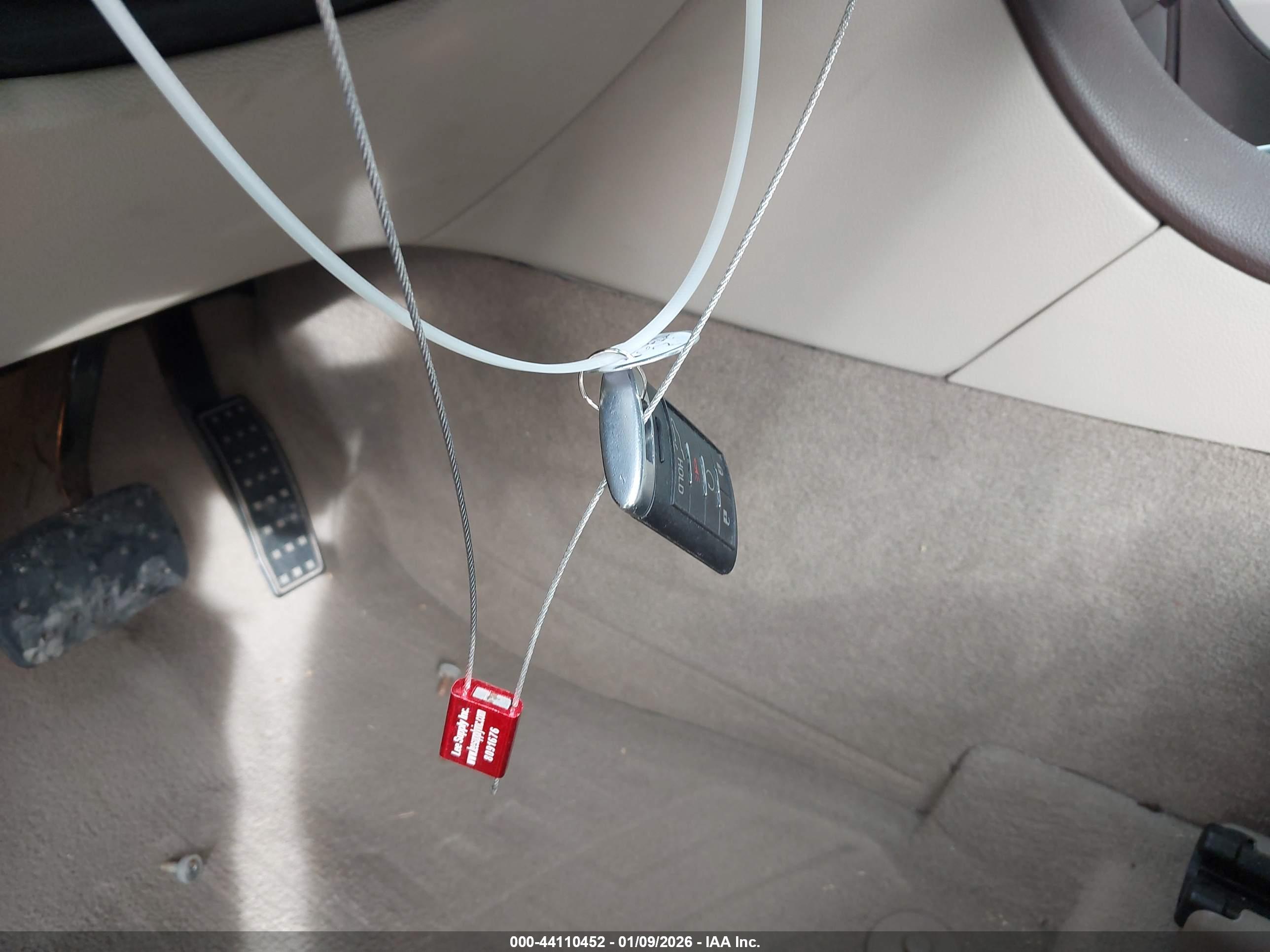 CADILLAC SRX image 11