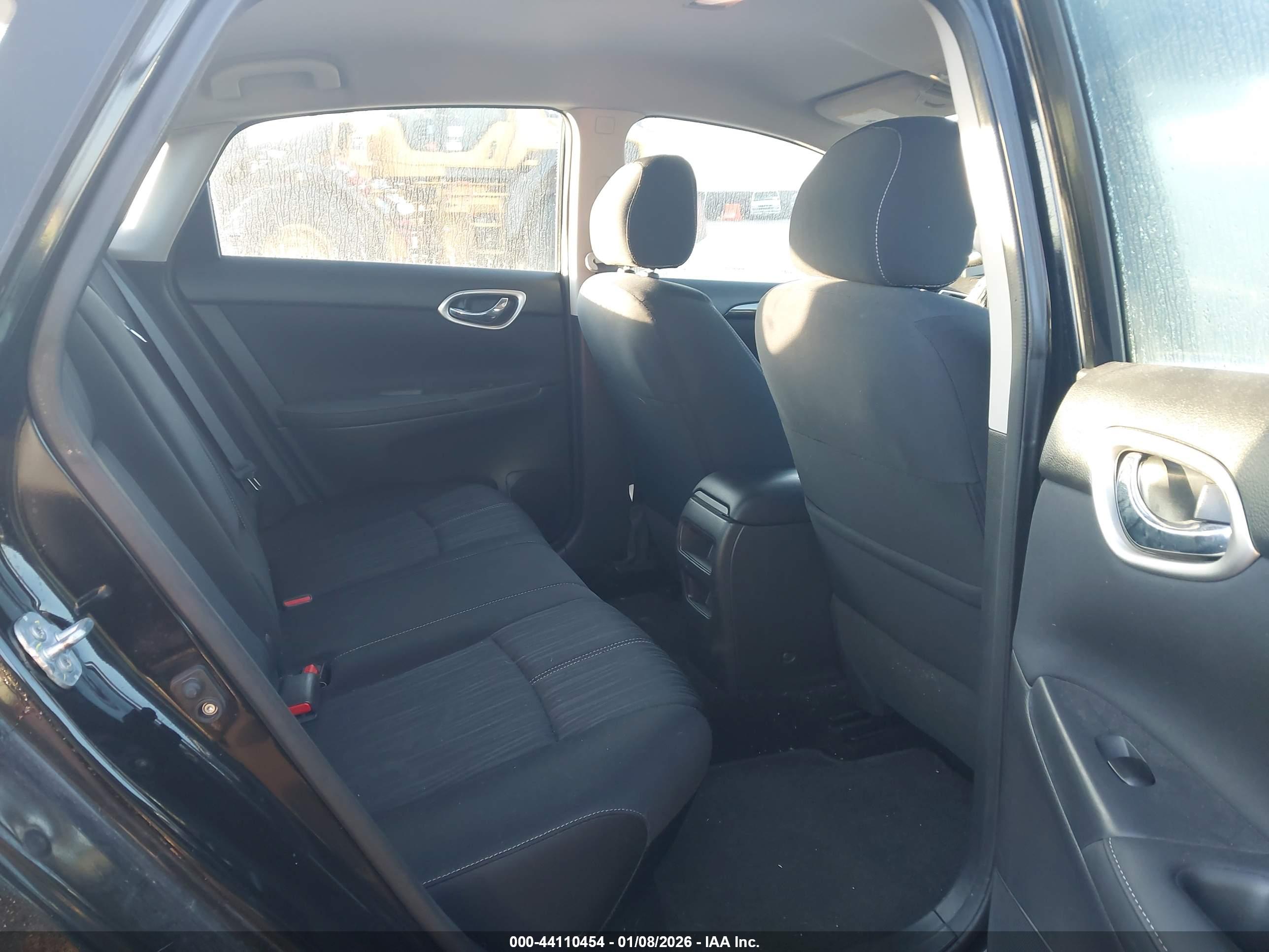 NISSAN SENTRA image 8