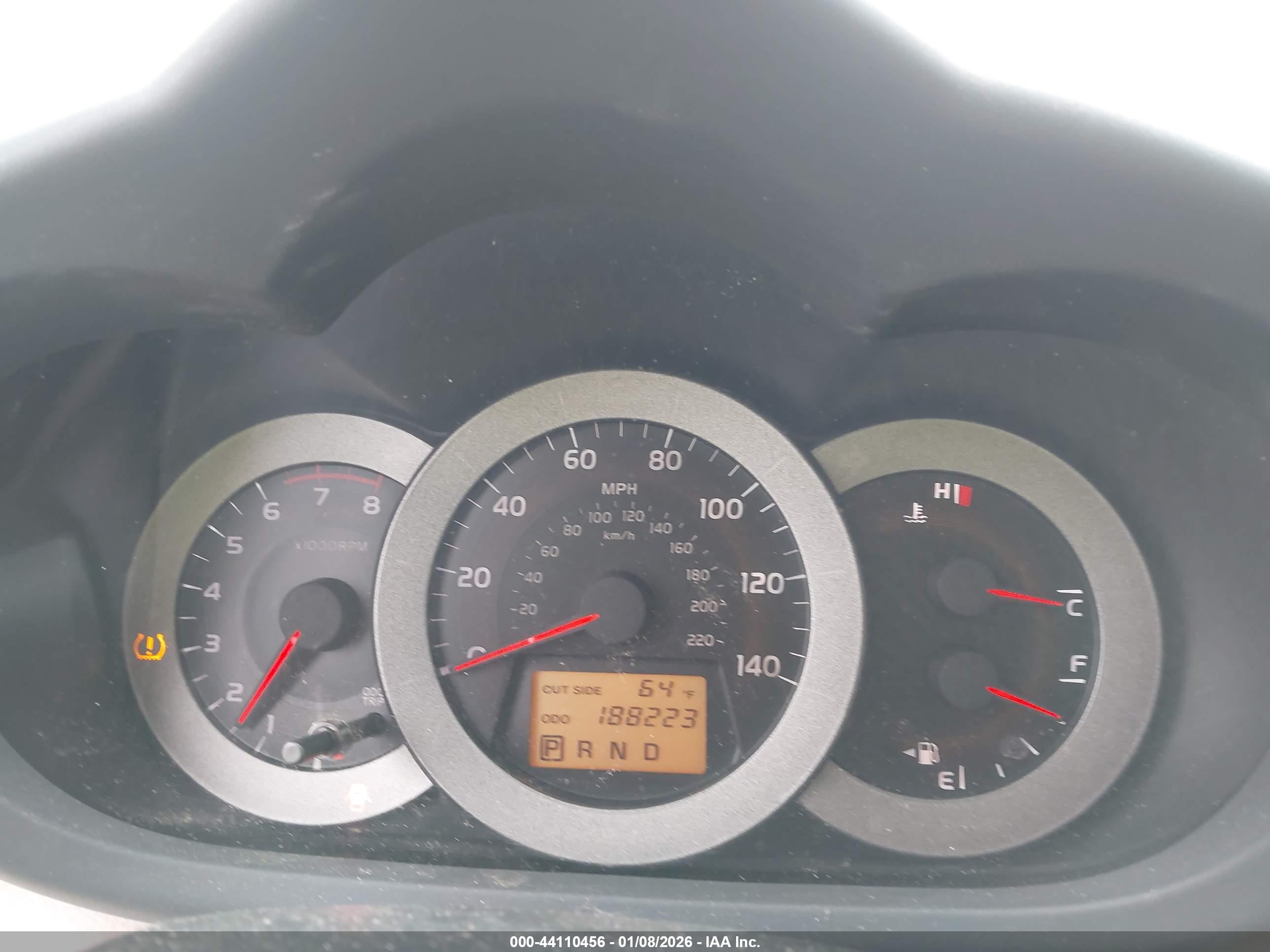 TOYOTA RAV4 image 7