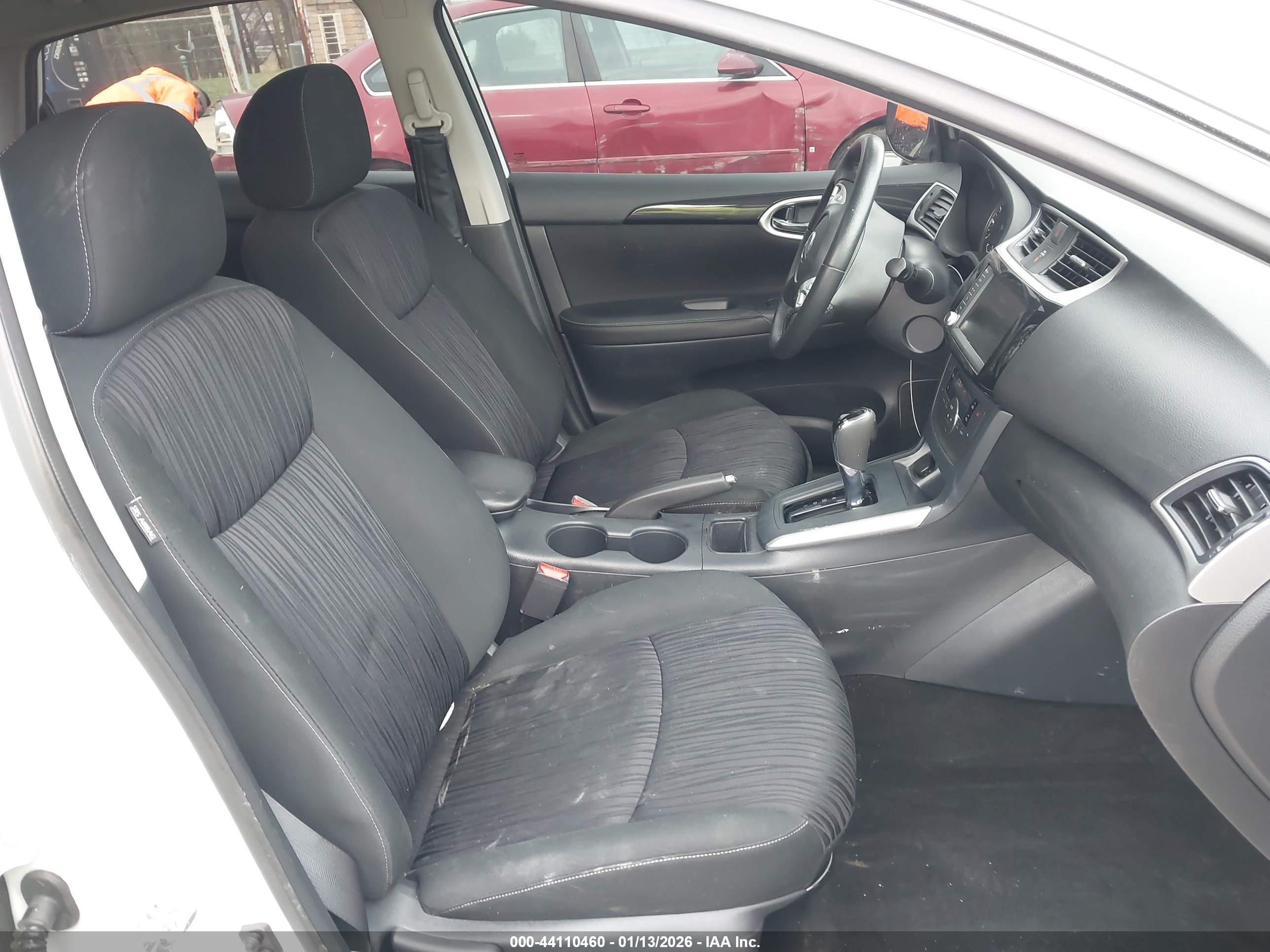 NISSAN SENTRA image 5