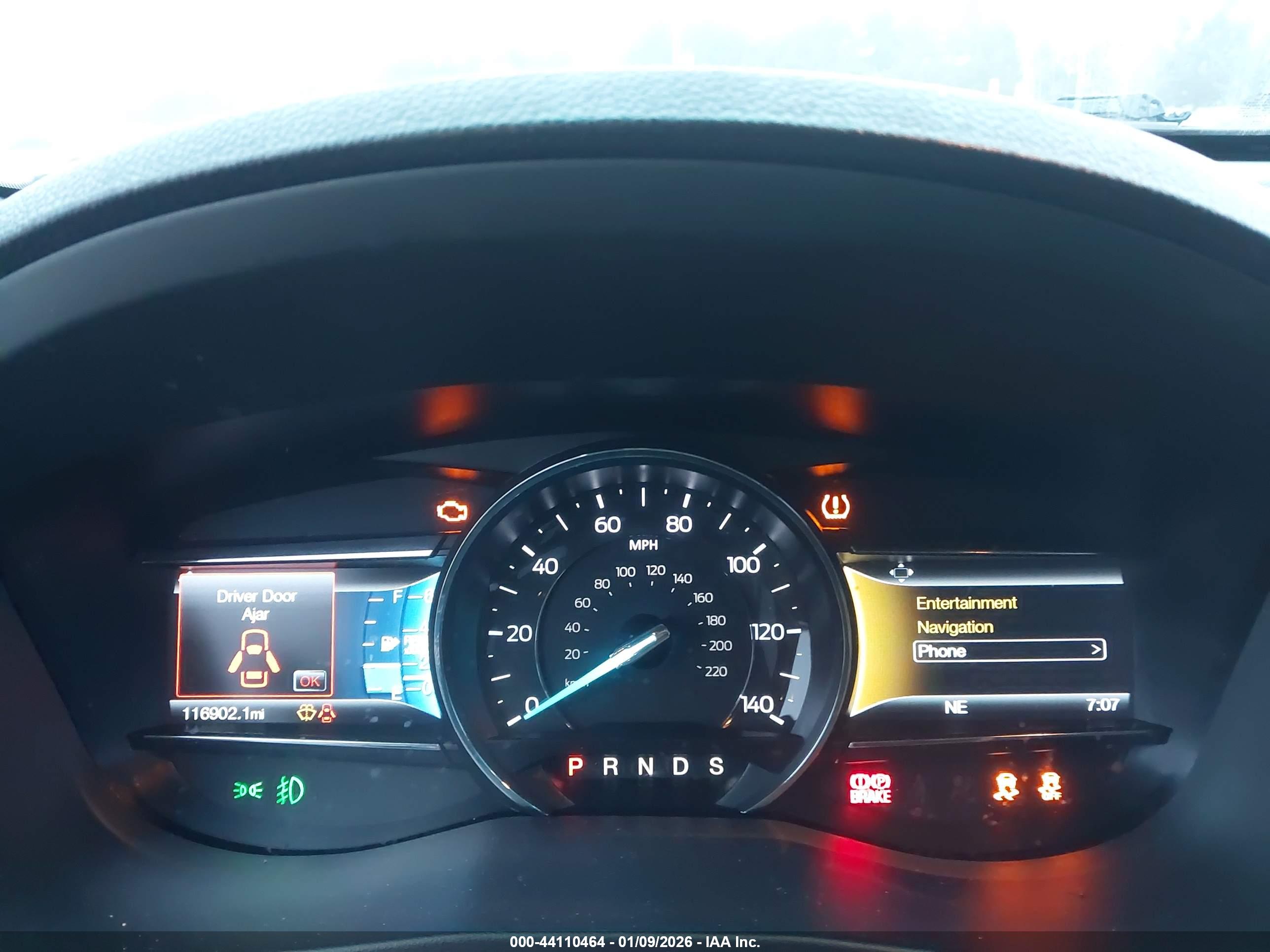 FORD EXPLORER image 7