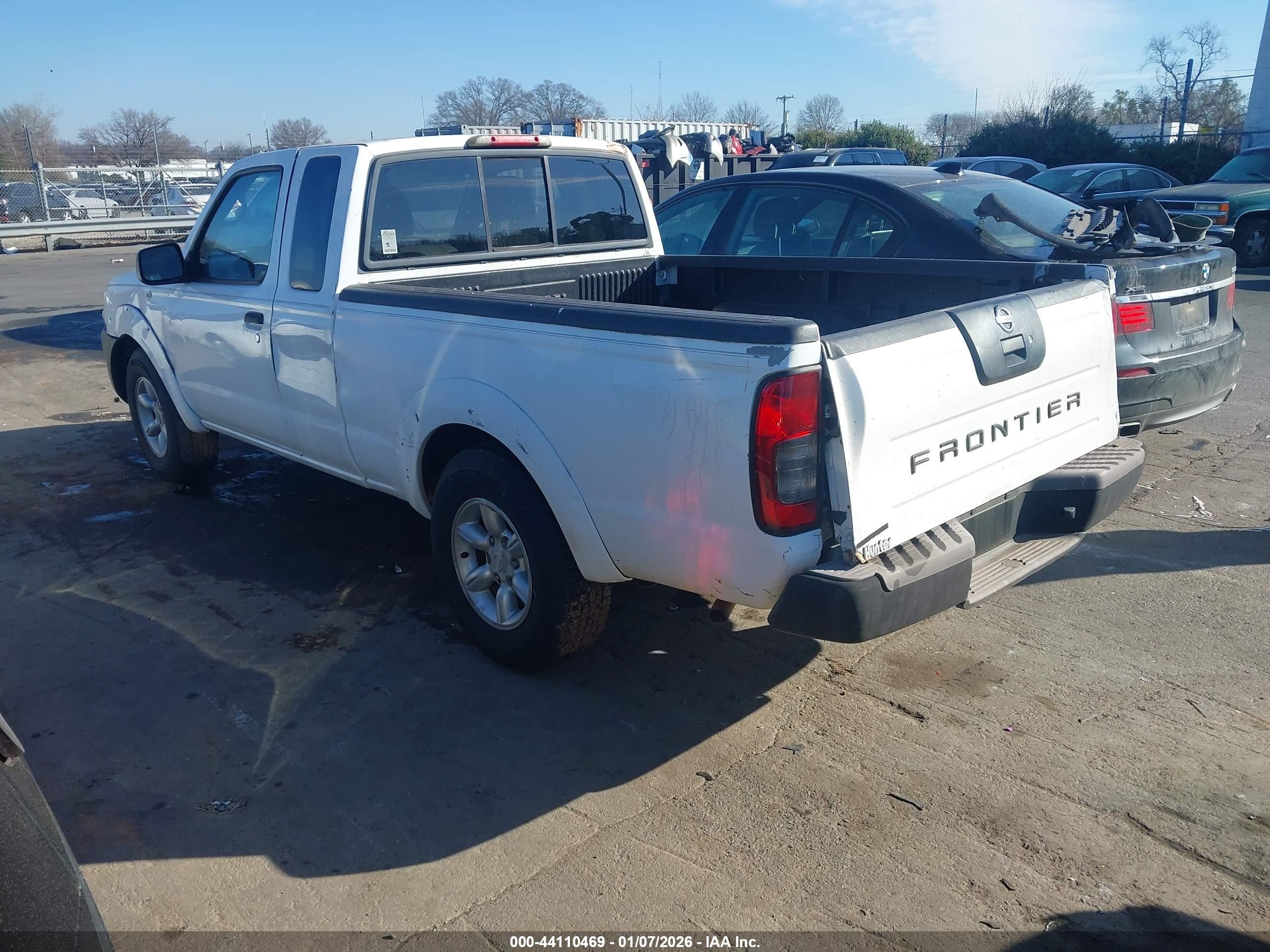 NISSAN FRONTIER image 3