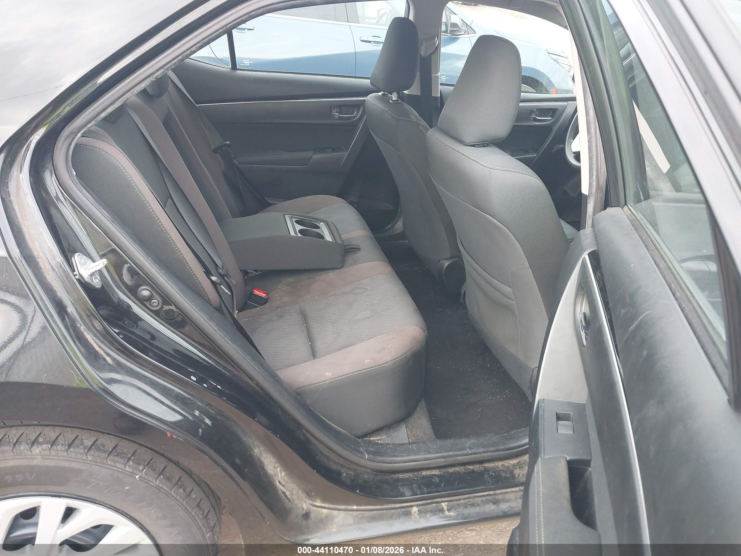 TOYOTA COROLLA image 8