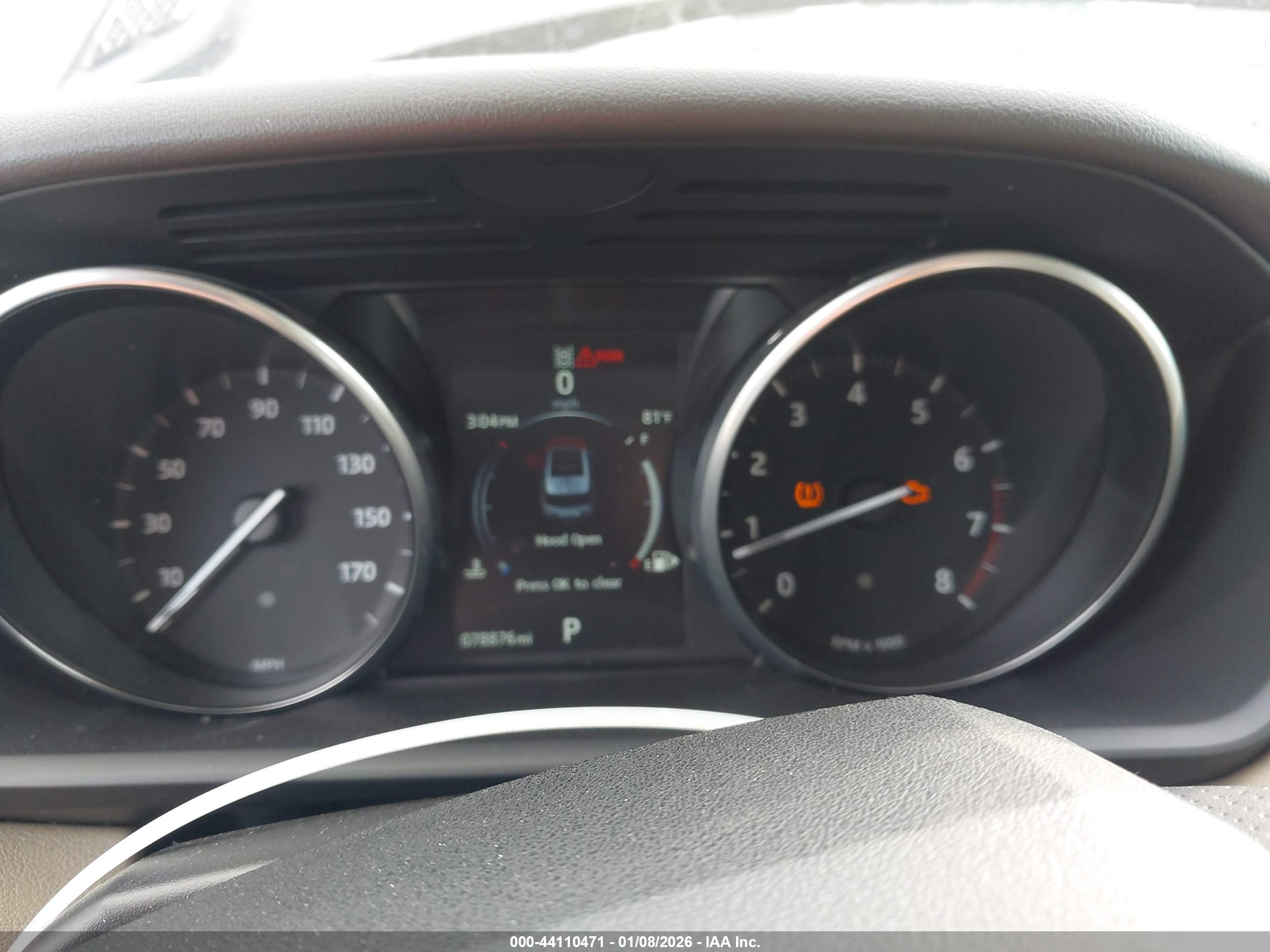 LAND ROVER image 7