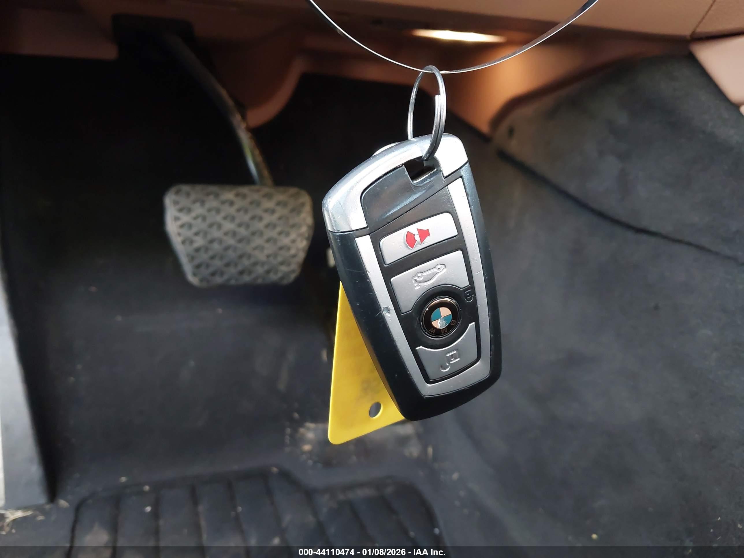 BMW 750LI image 11