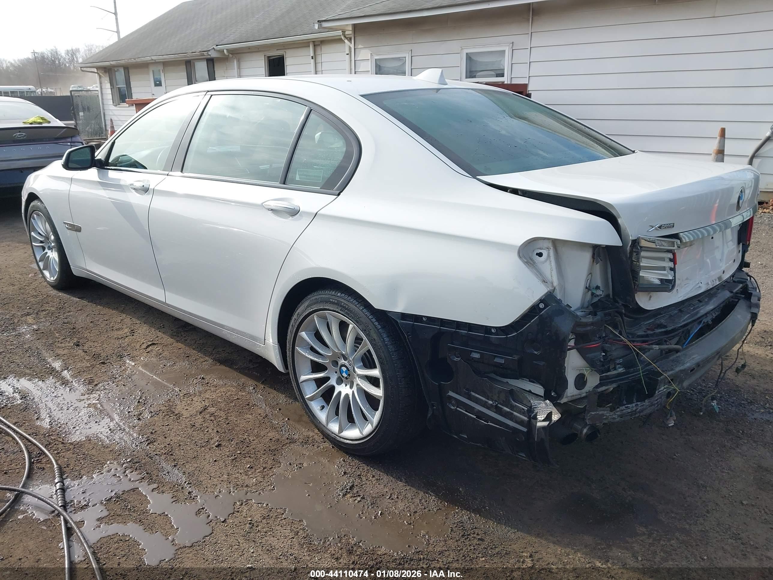 BMW 750LI image 3