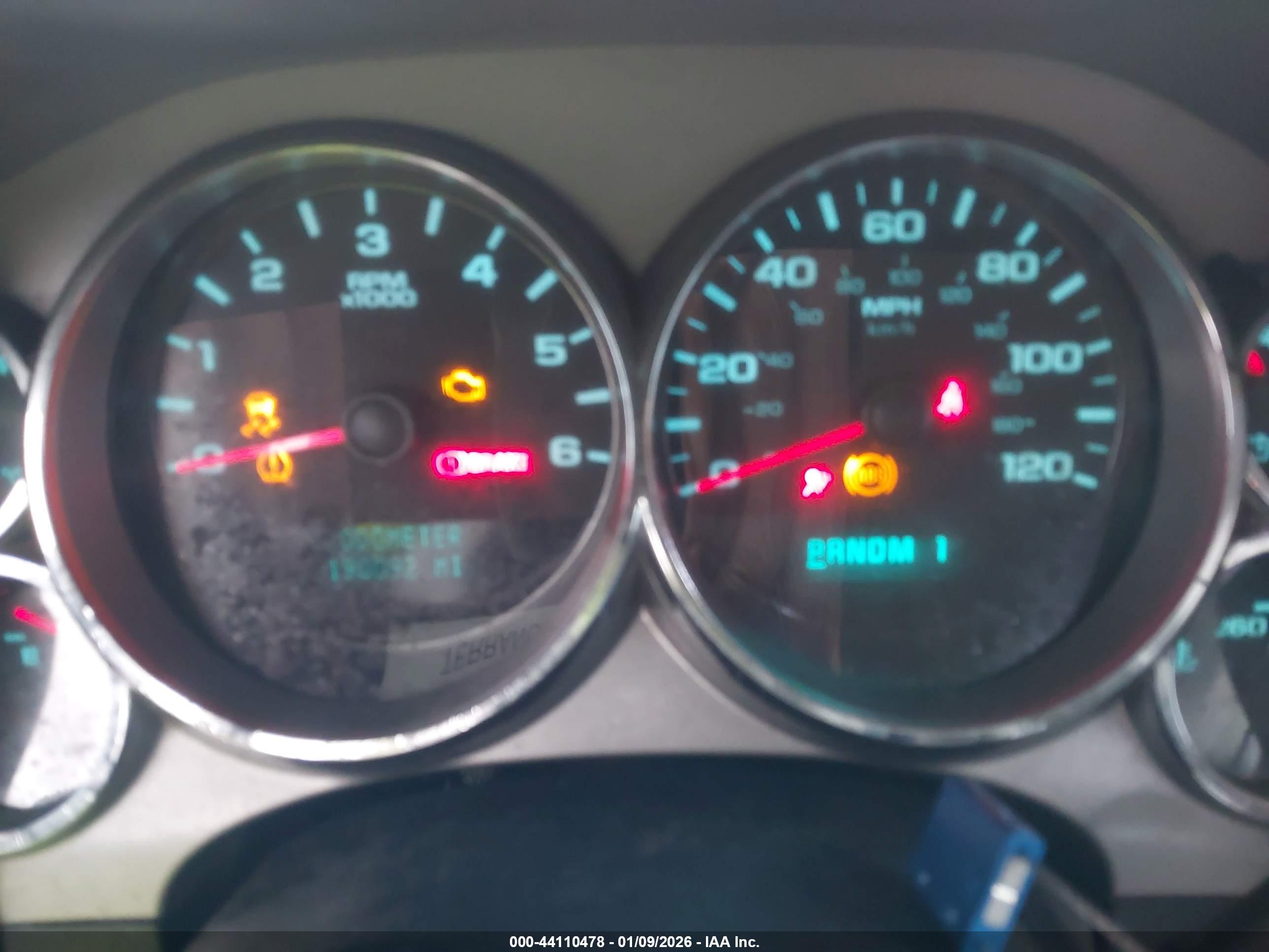 CHEVROLET SILVERADO image 7