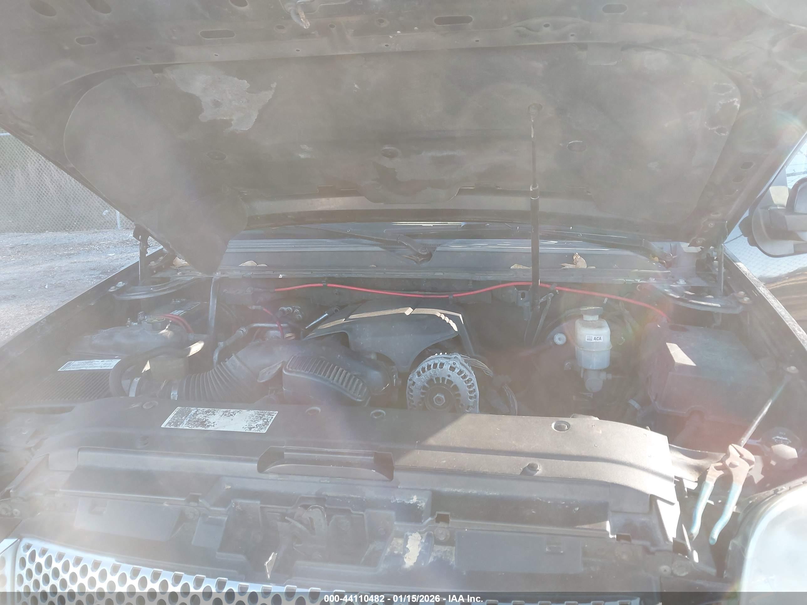 GMC YUKON image 10