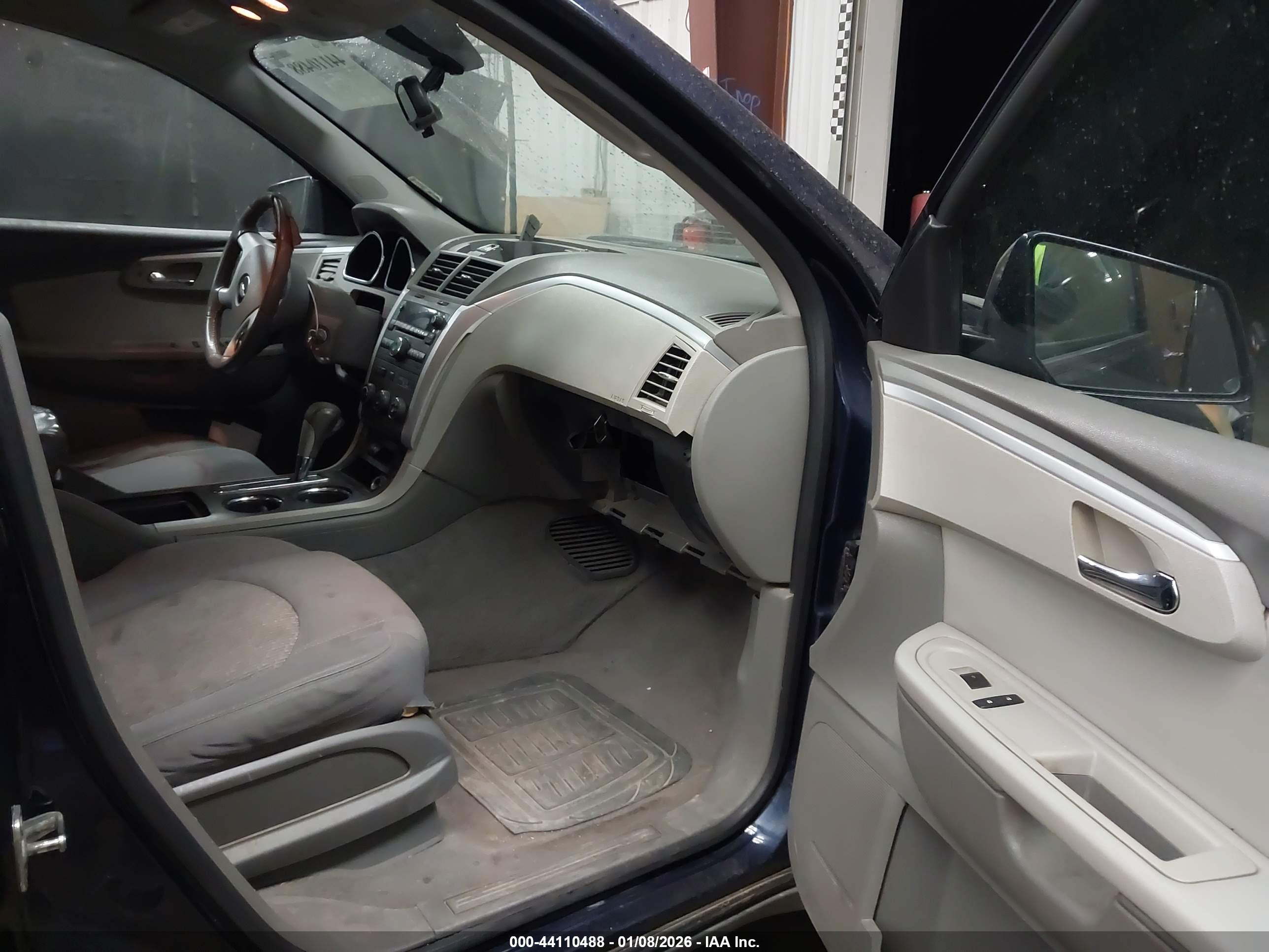 CHEVROLET TRAVERSE image 5