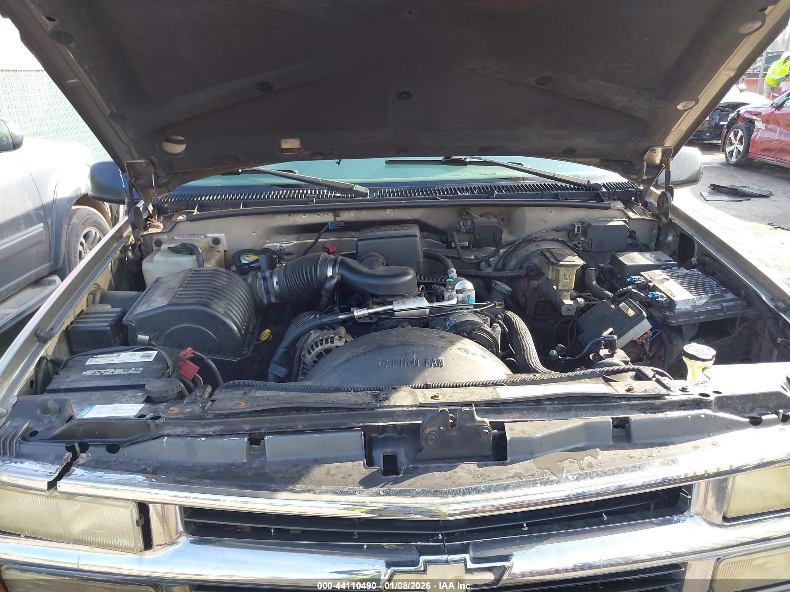 CHEVROLET TAHOE image 10