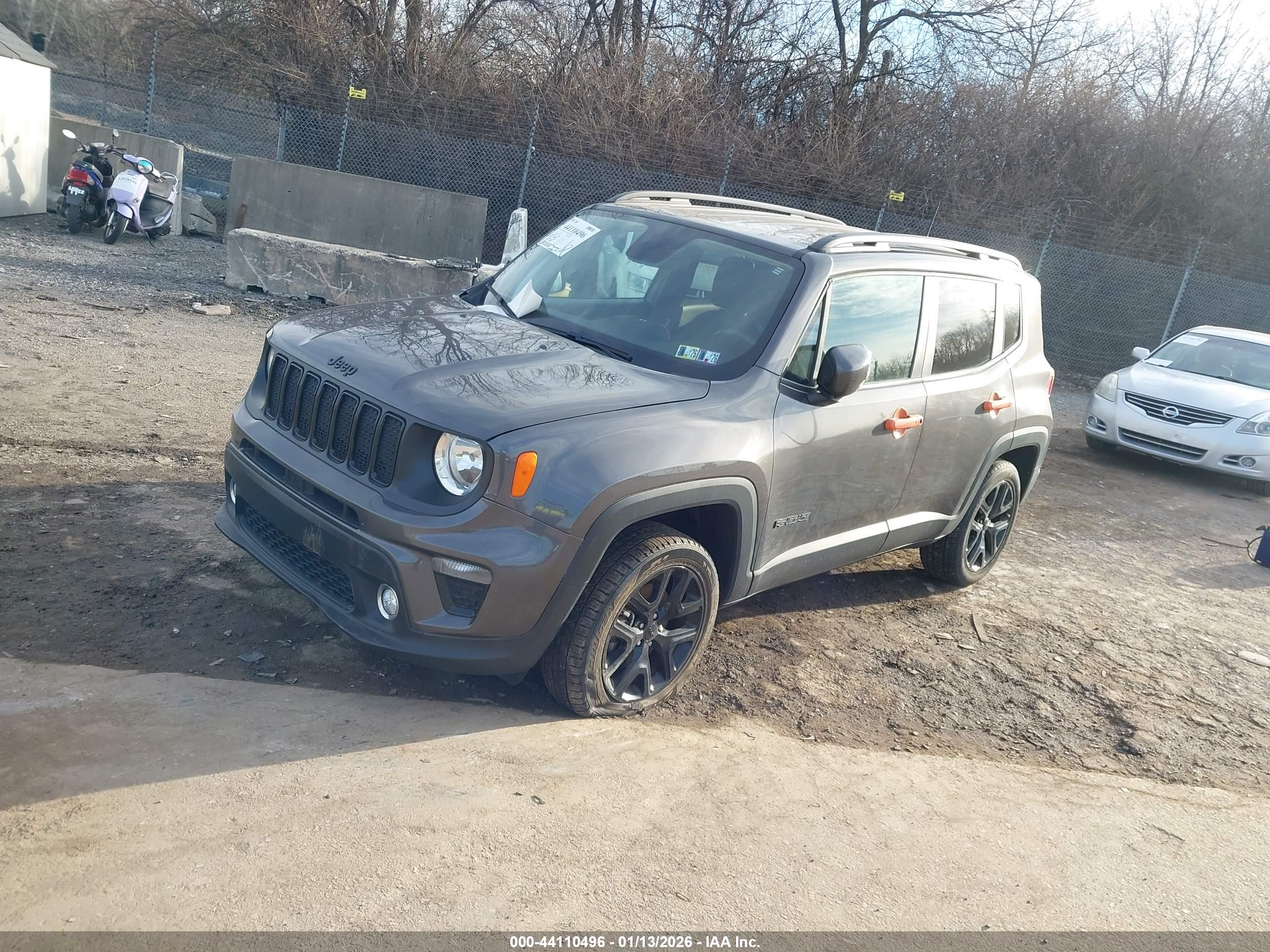 JEEP RENEGADE image 2