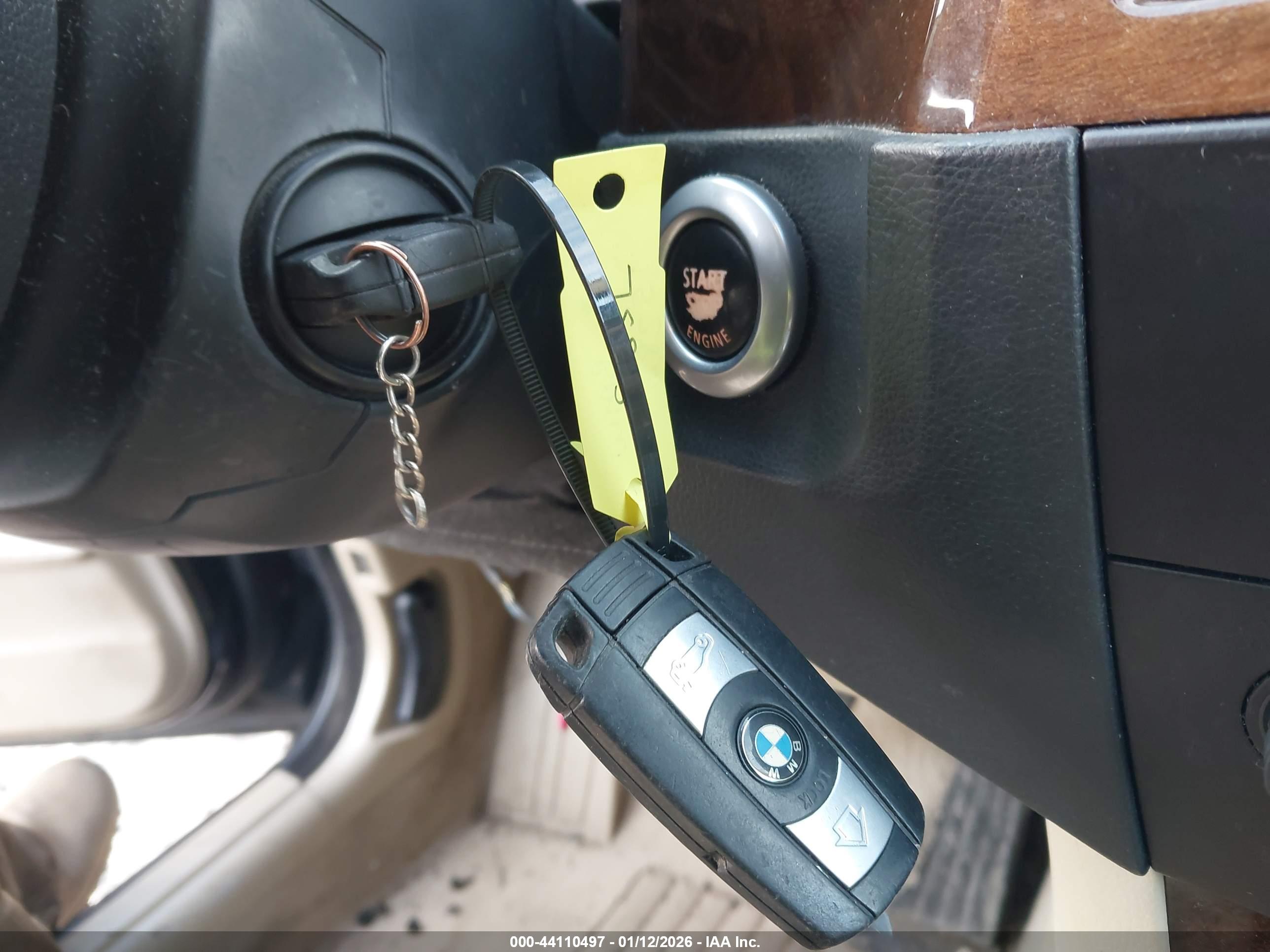 BMW 528XI image 11