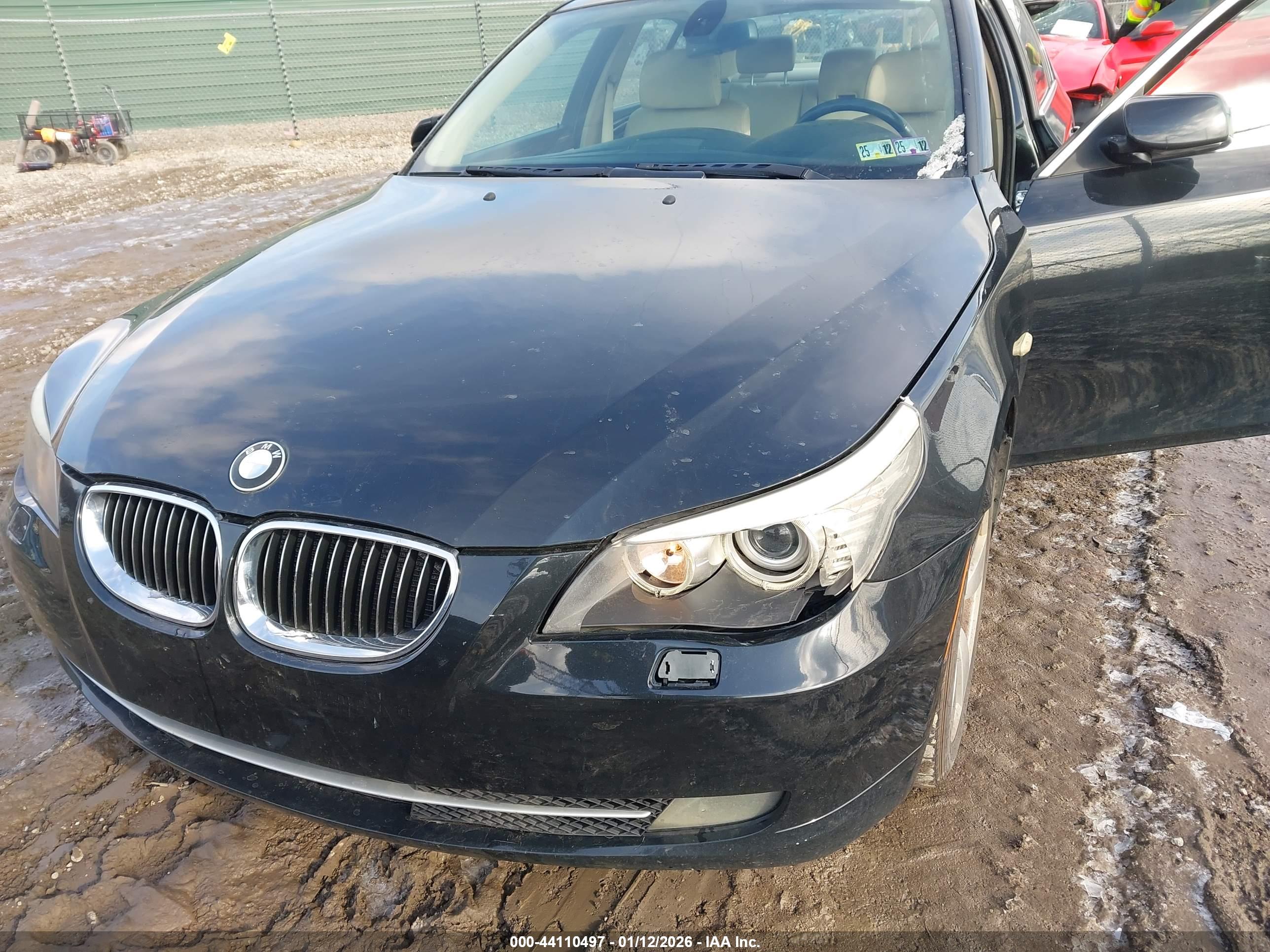 BMW 528XI image 6