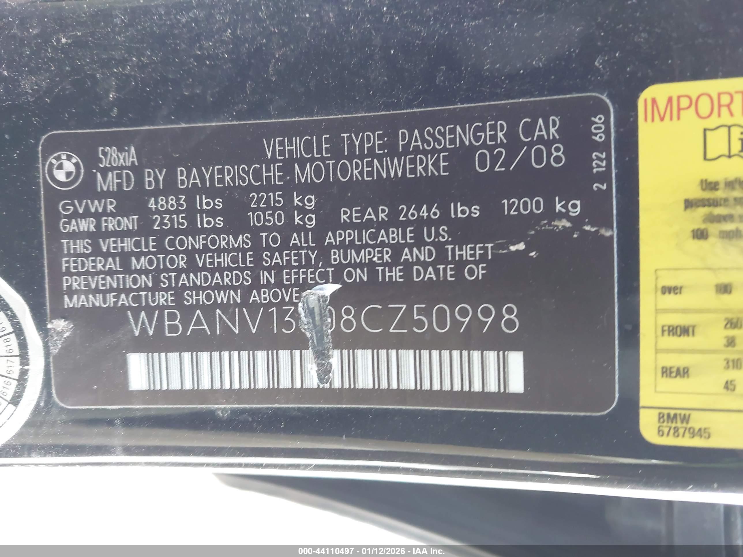BMW 528XI image 9