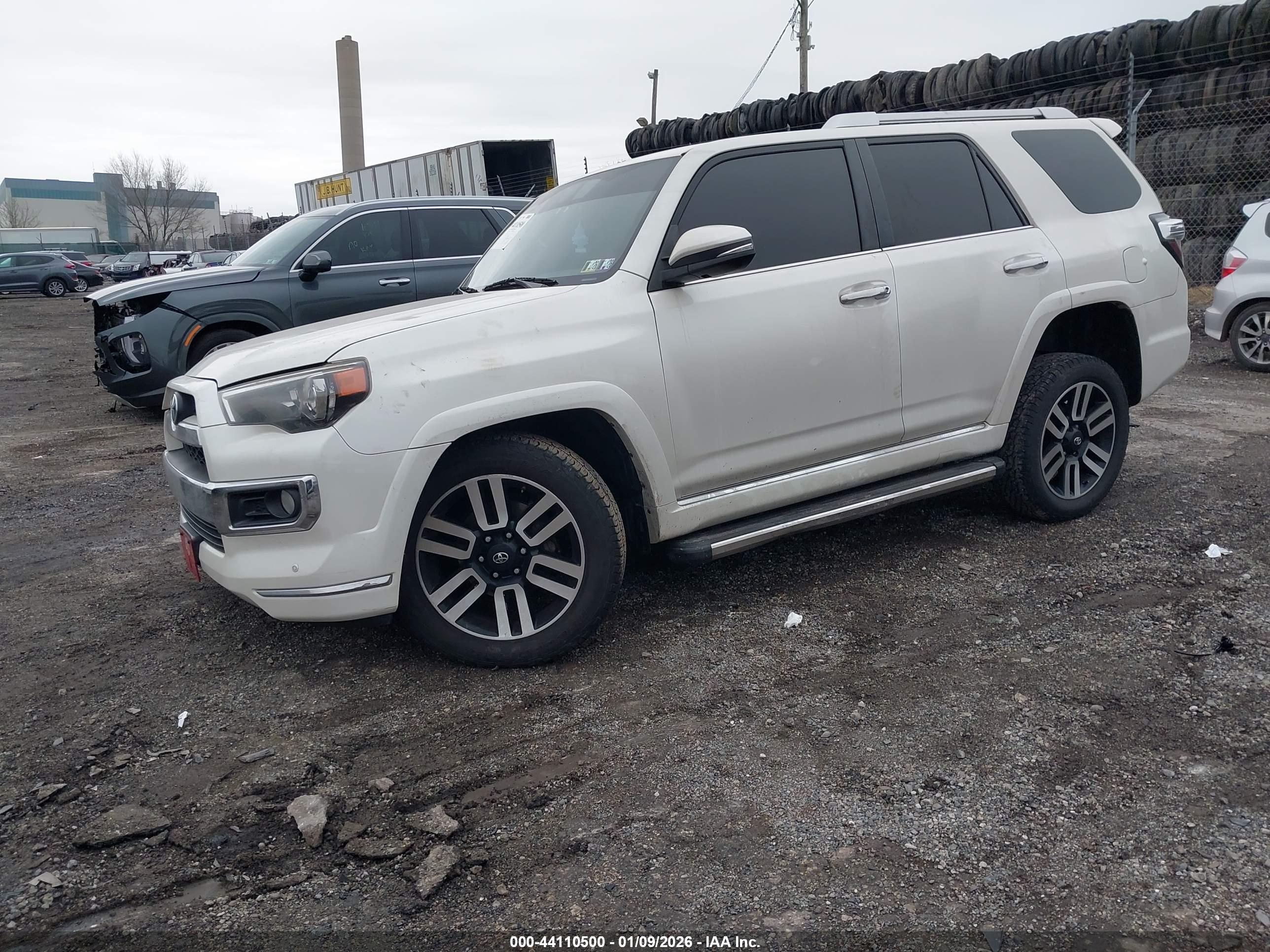 TOYOTA 4RUNNER image 2