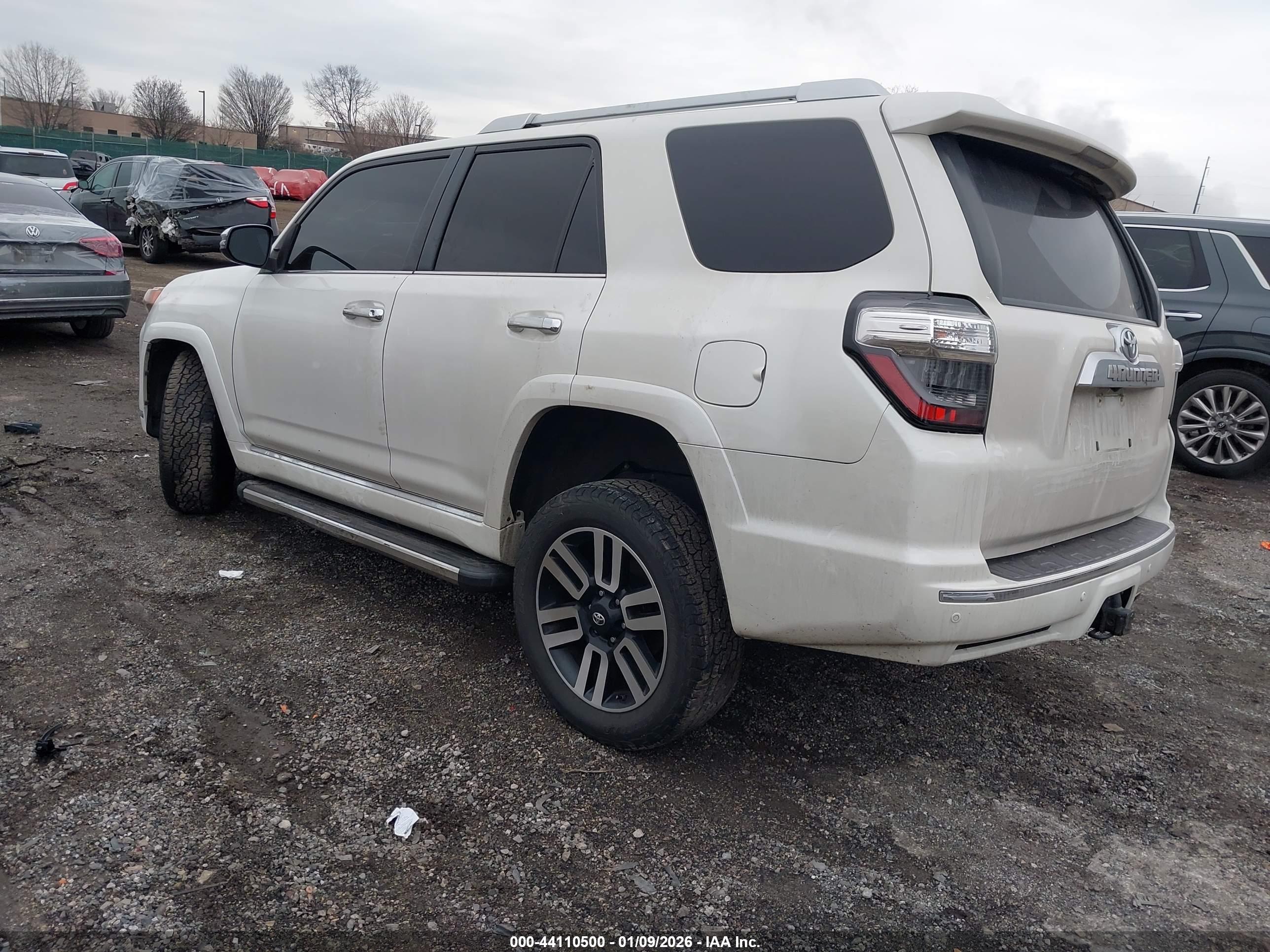 TOYOTA 4RUNNER image 3