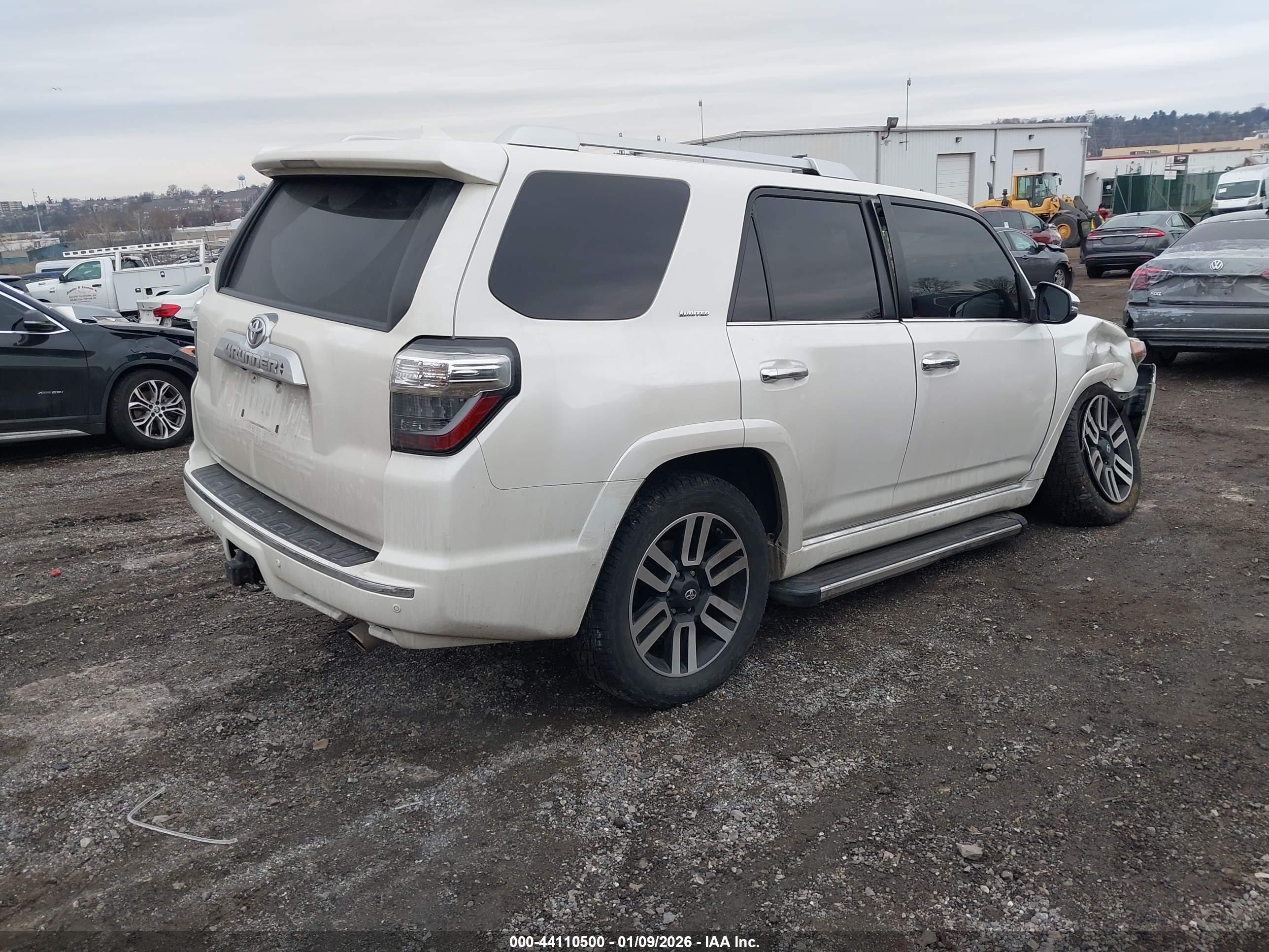 TOYOTA 4RUNNER image 4