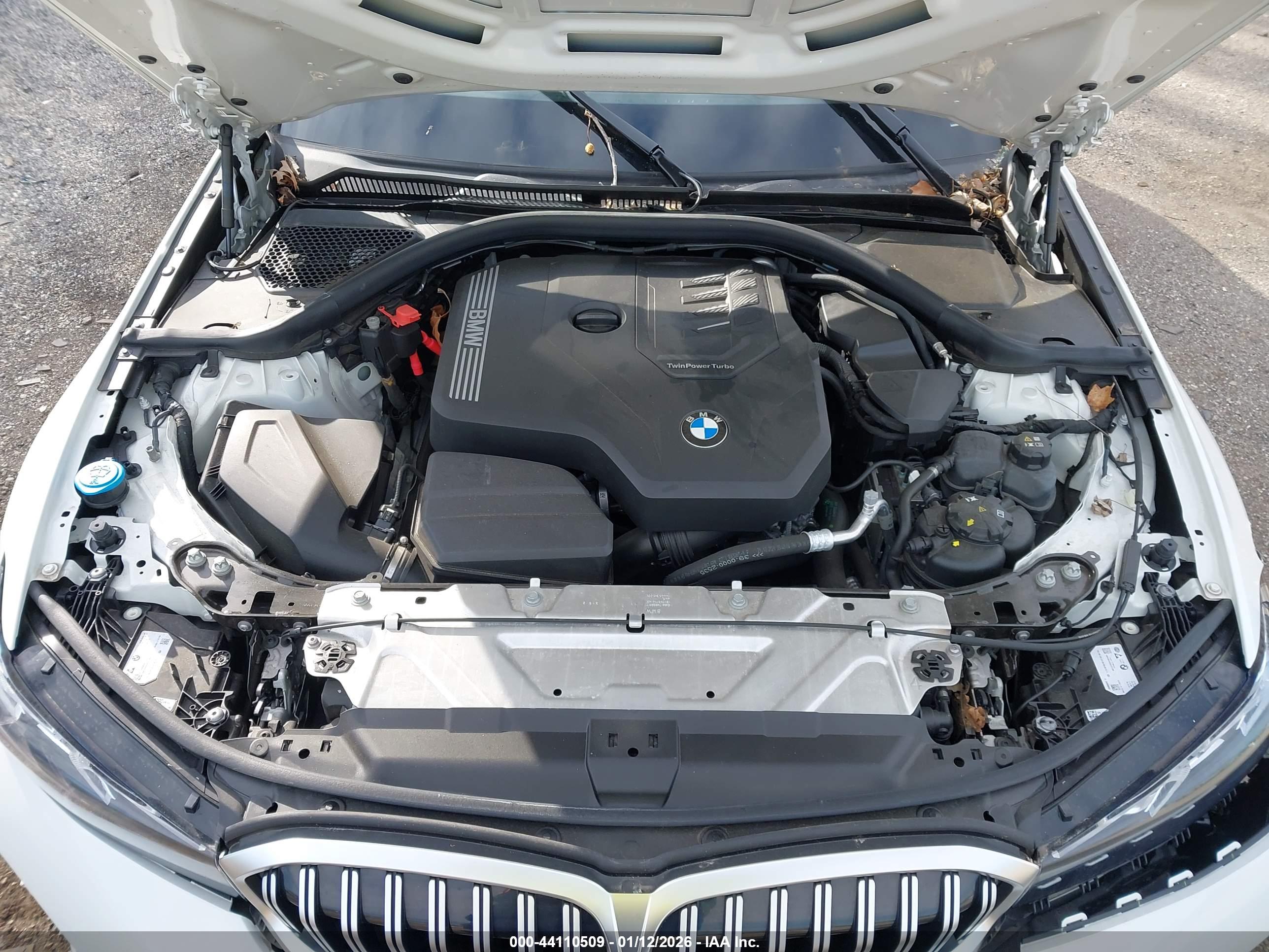 BMW 330I image 10