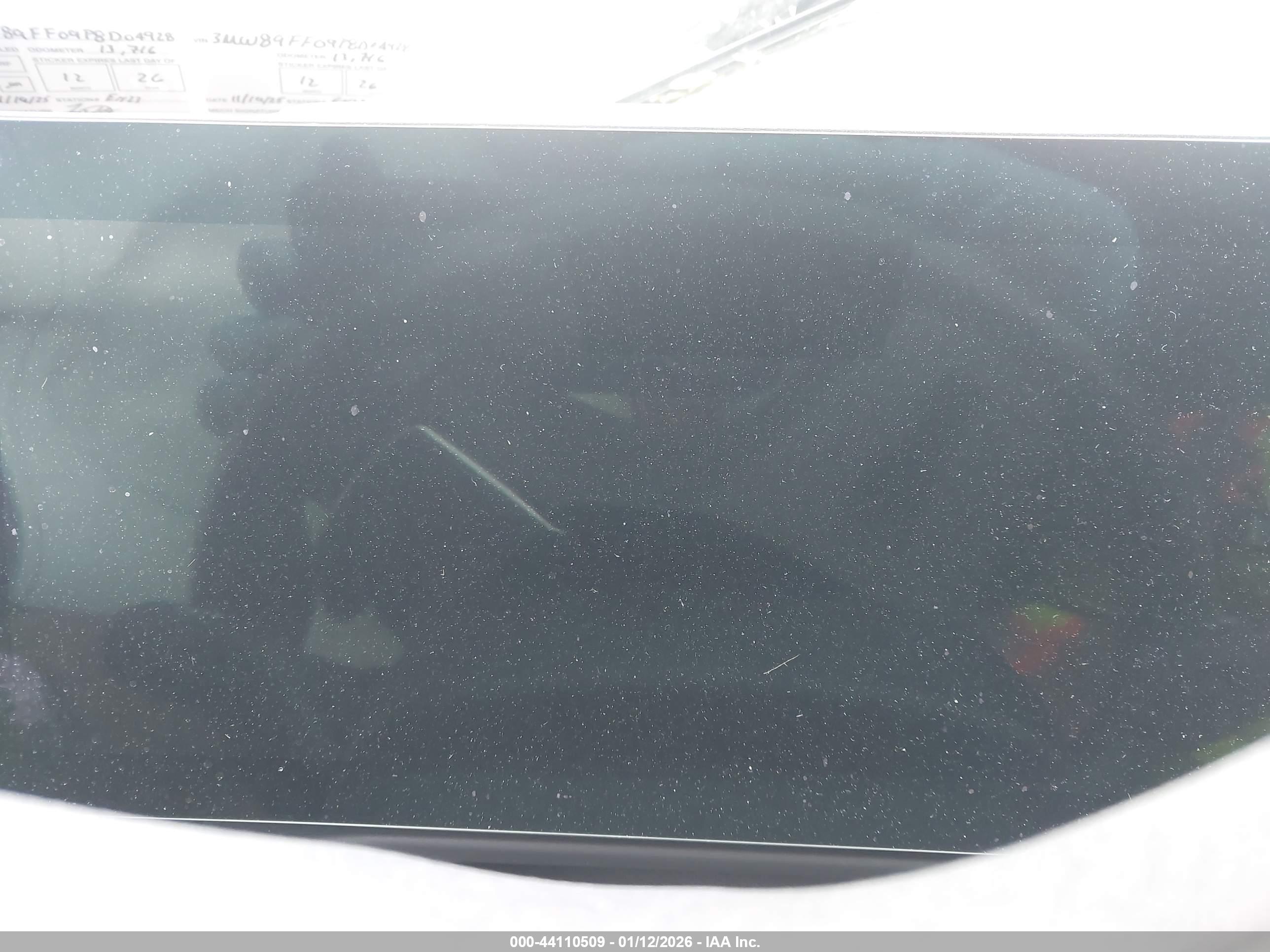 BMW 330I image 7
