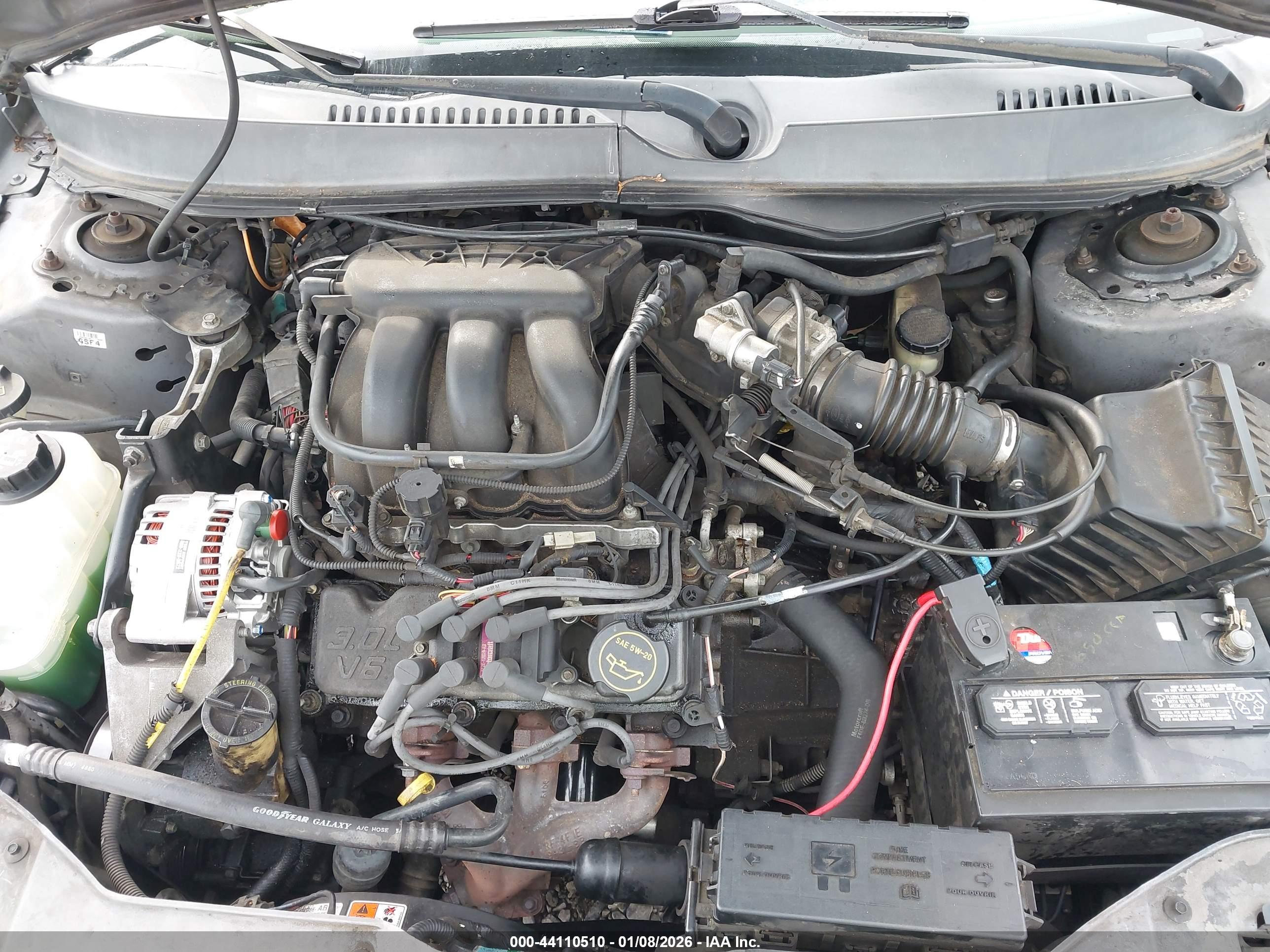 FORD TAURUS image 10