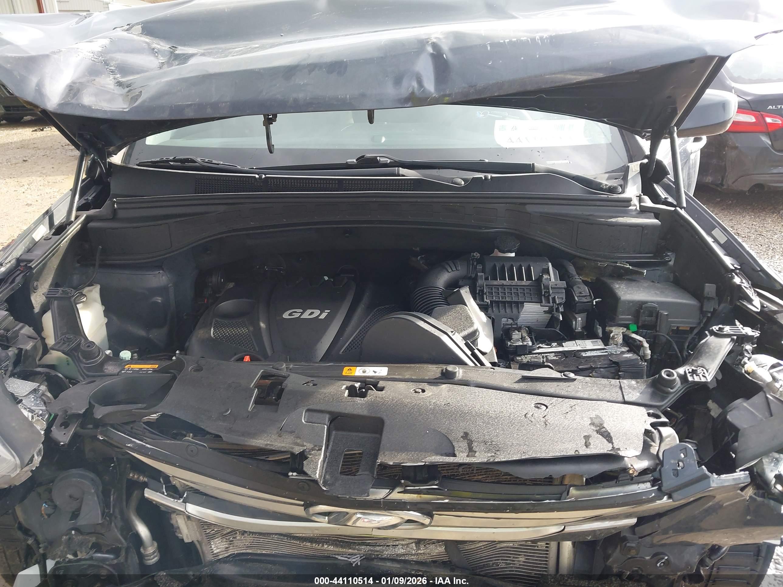 HYUNDAI SANTA image 10