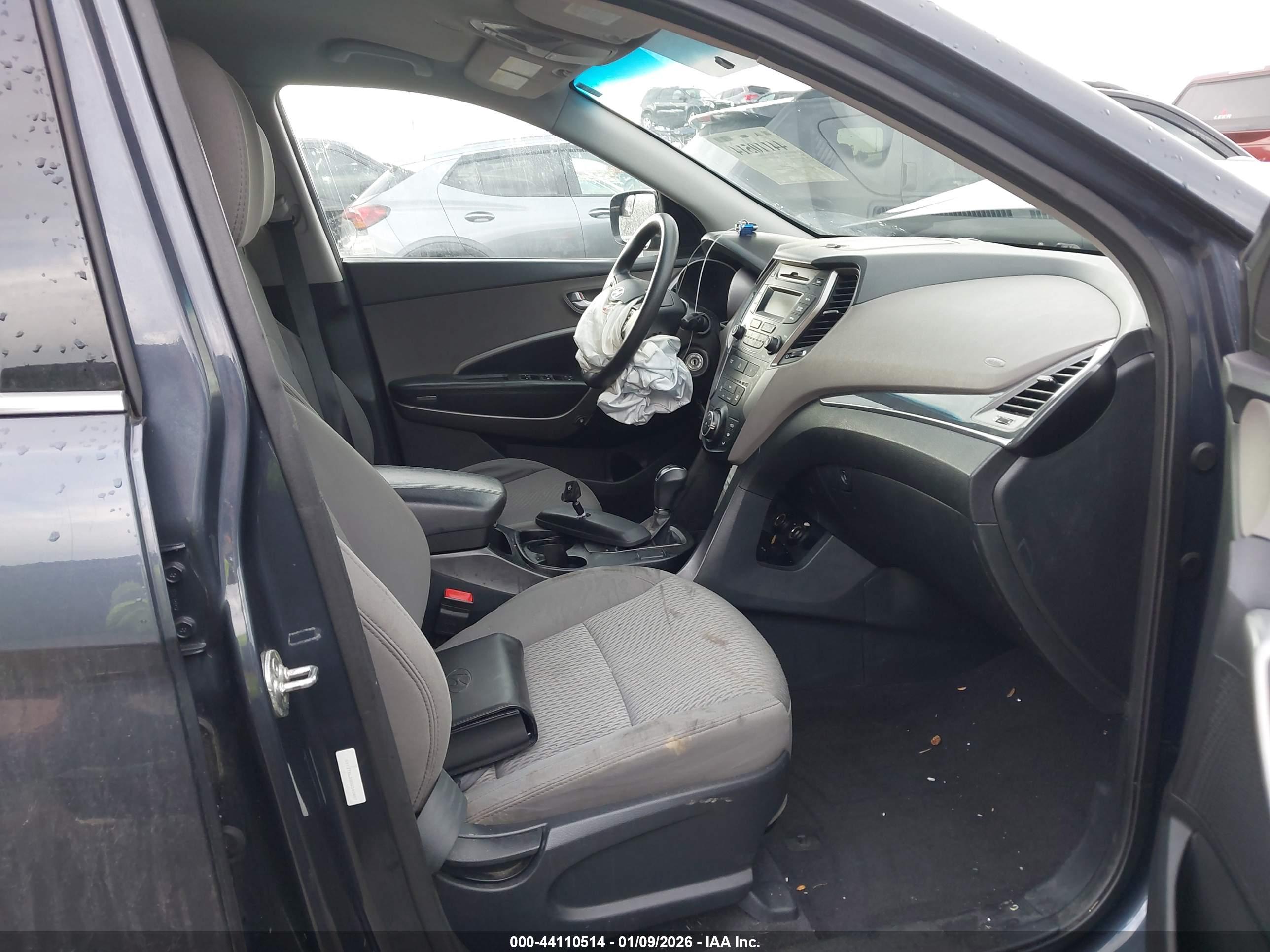 HYUNDAI SANTA image 5