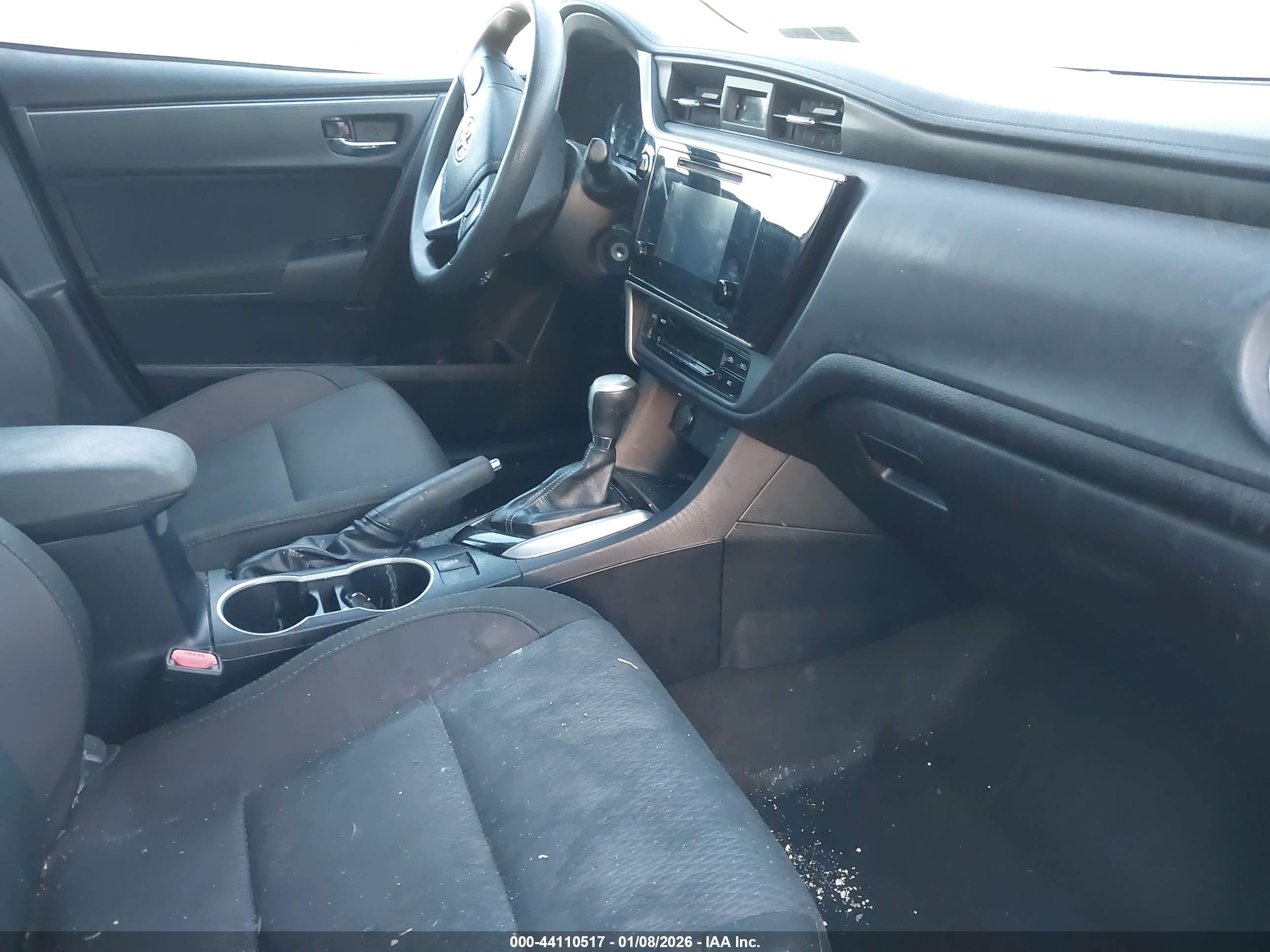 TOYOTA COROLLA image 5