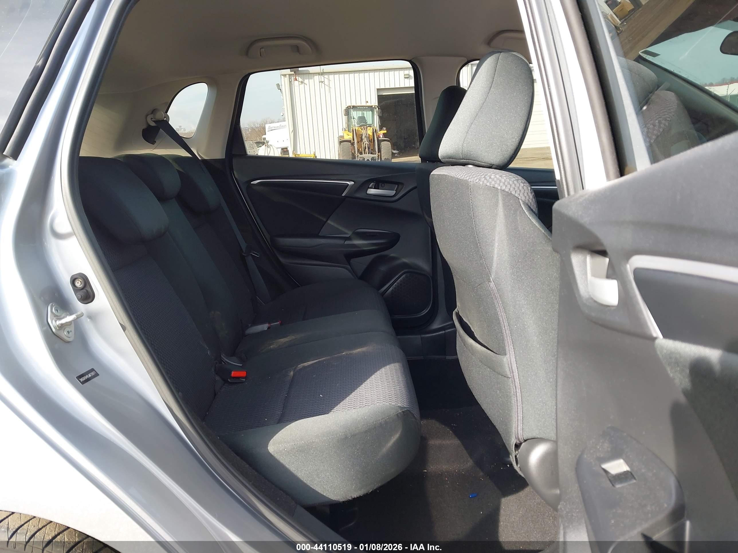 HONDA FIT image 8