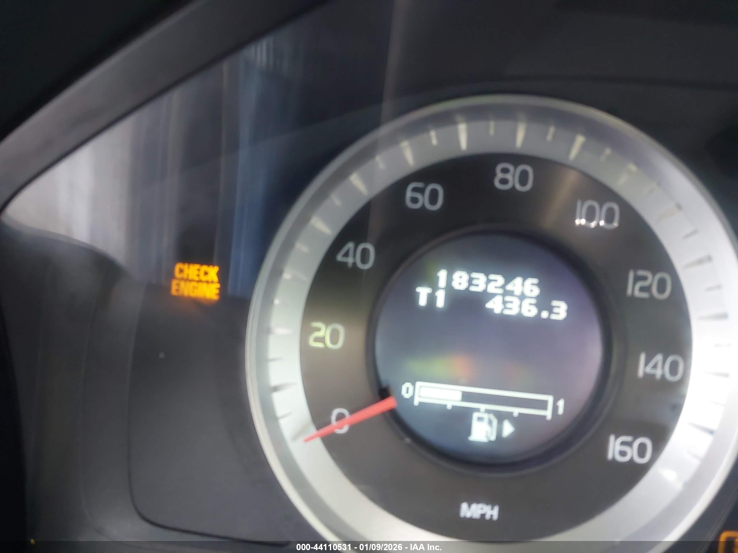 VOLVO XC60 image 7