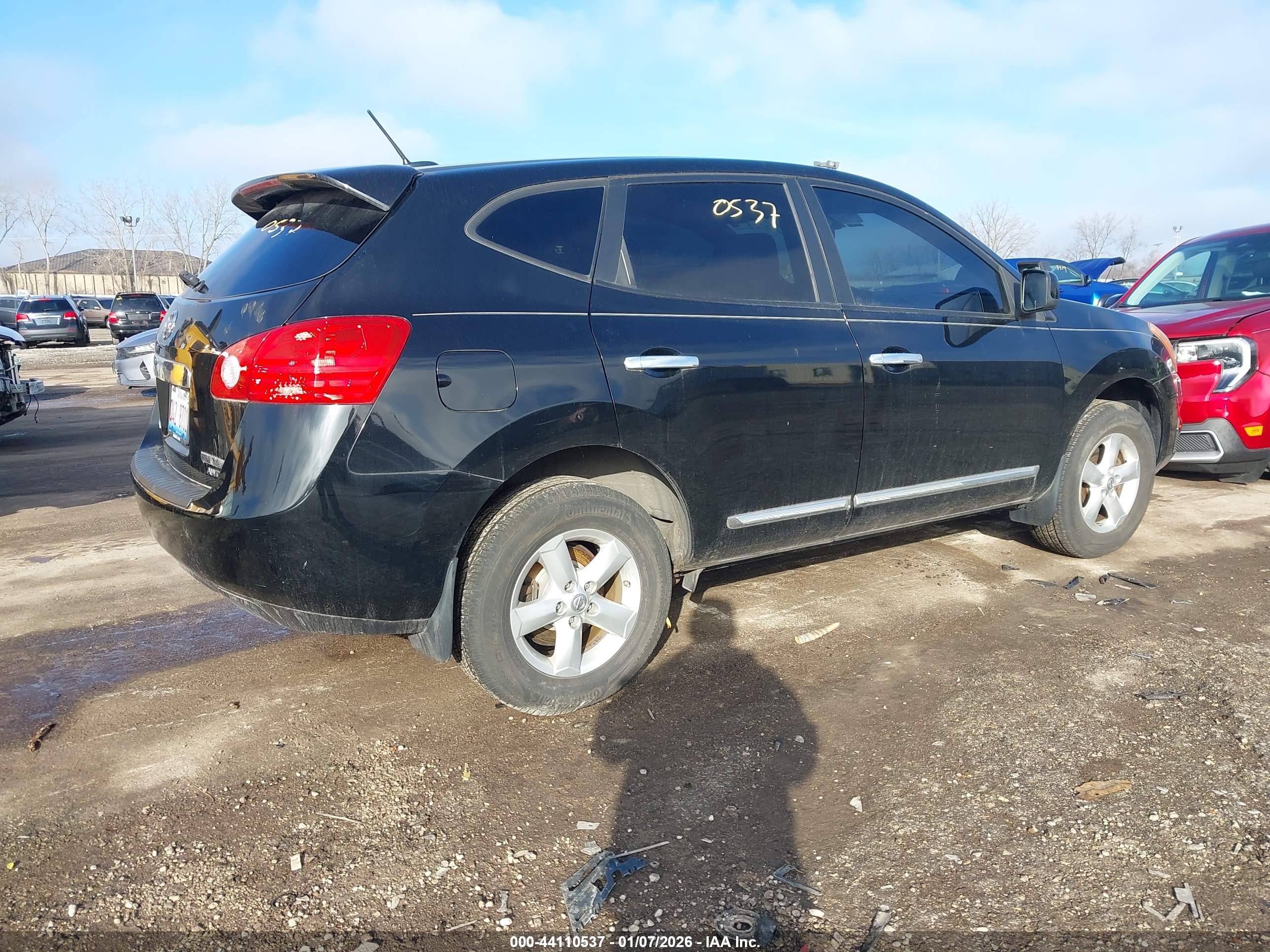 NISSAN ROGUE image 4