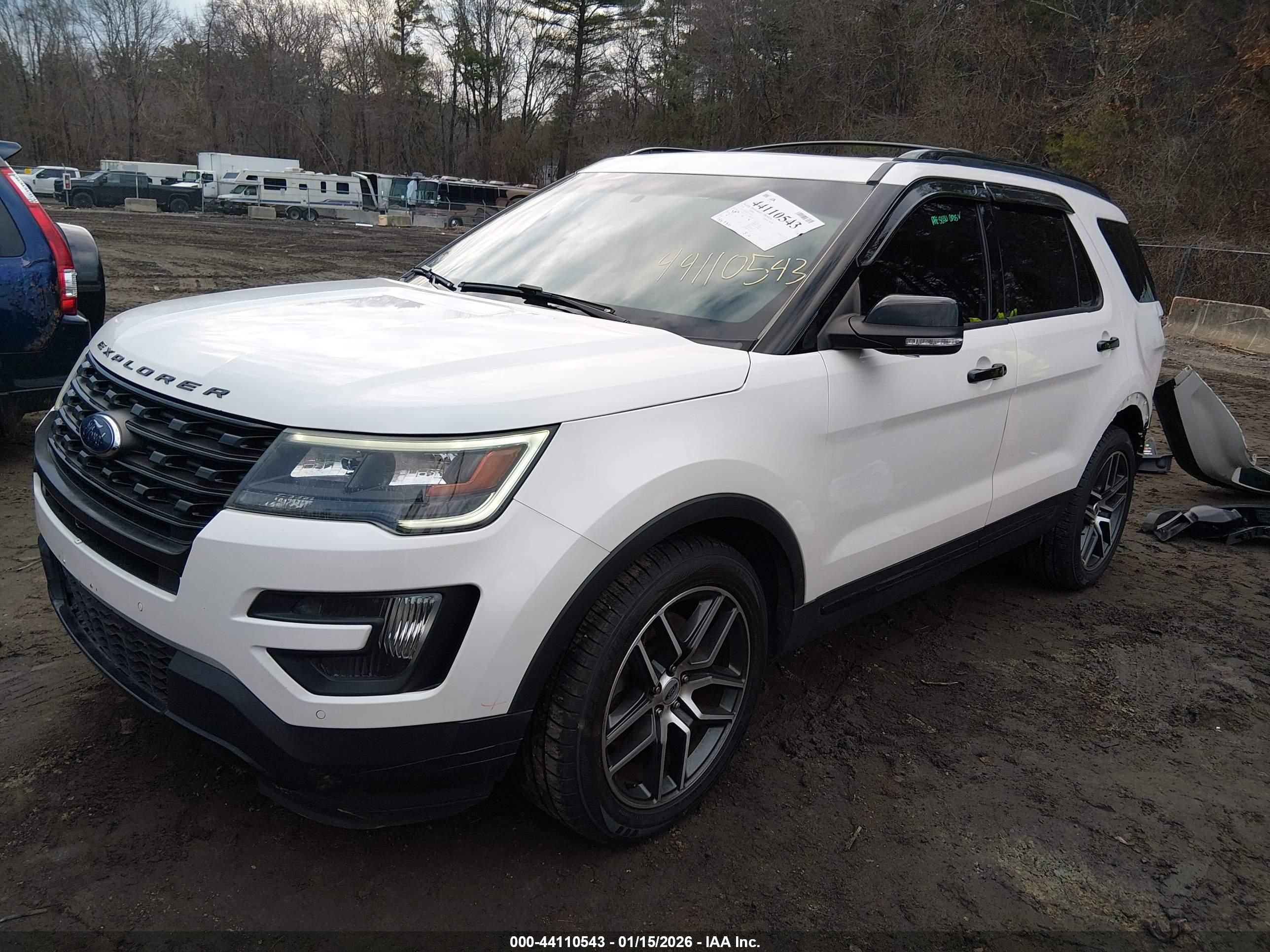 FORD EXPLORER image 2