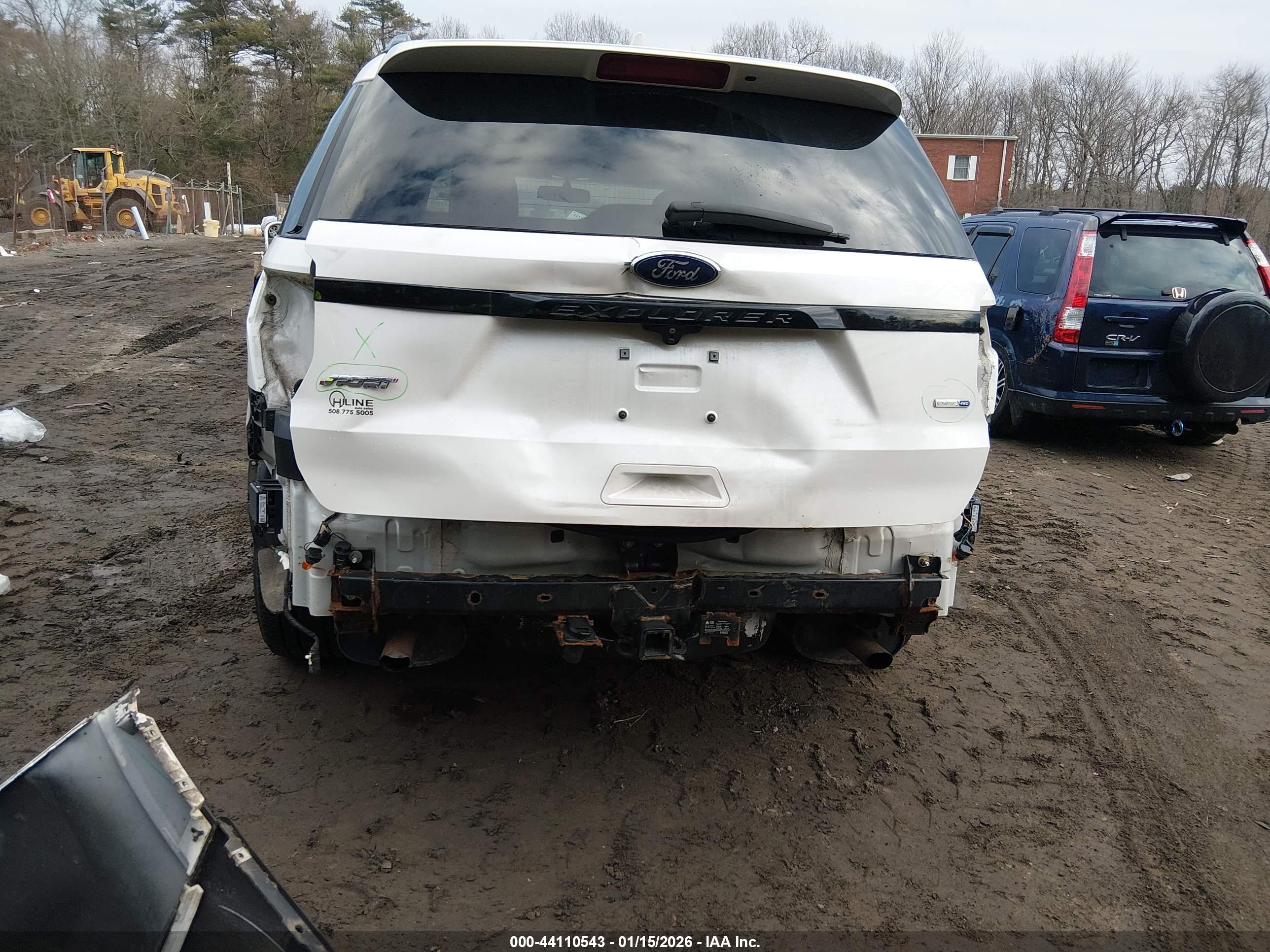 FORD EXPLORER image 6
