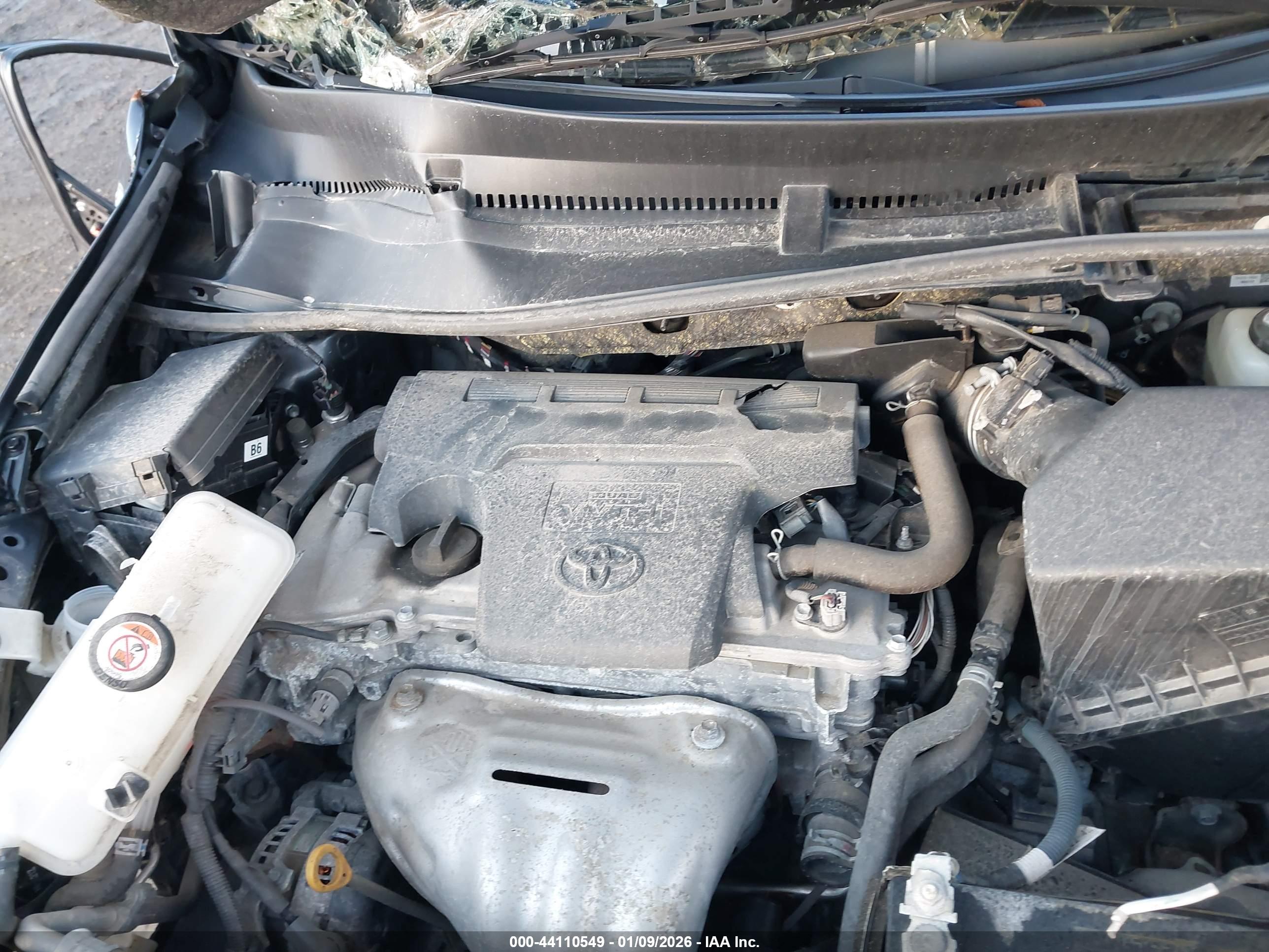 TOYOTA RAV4 image 10