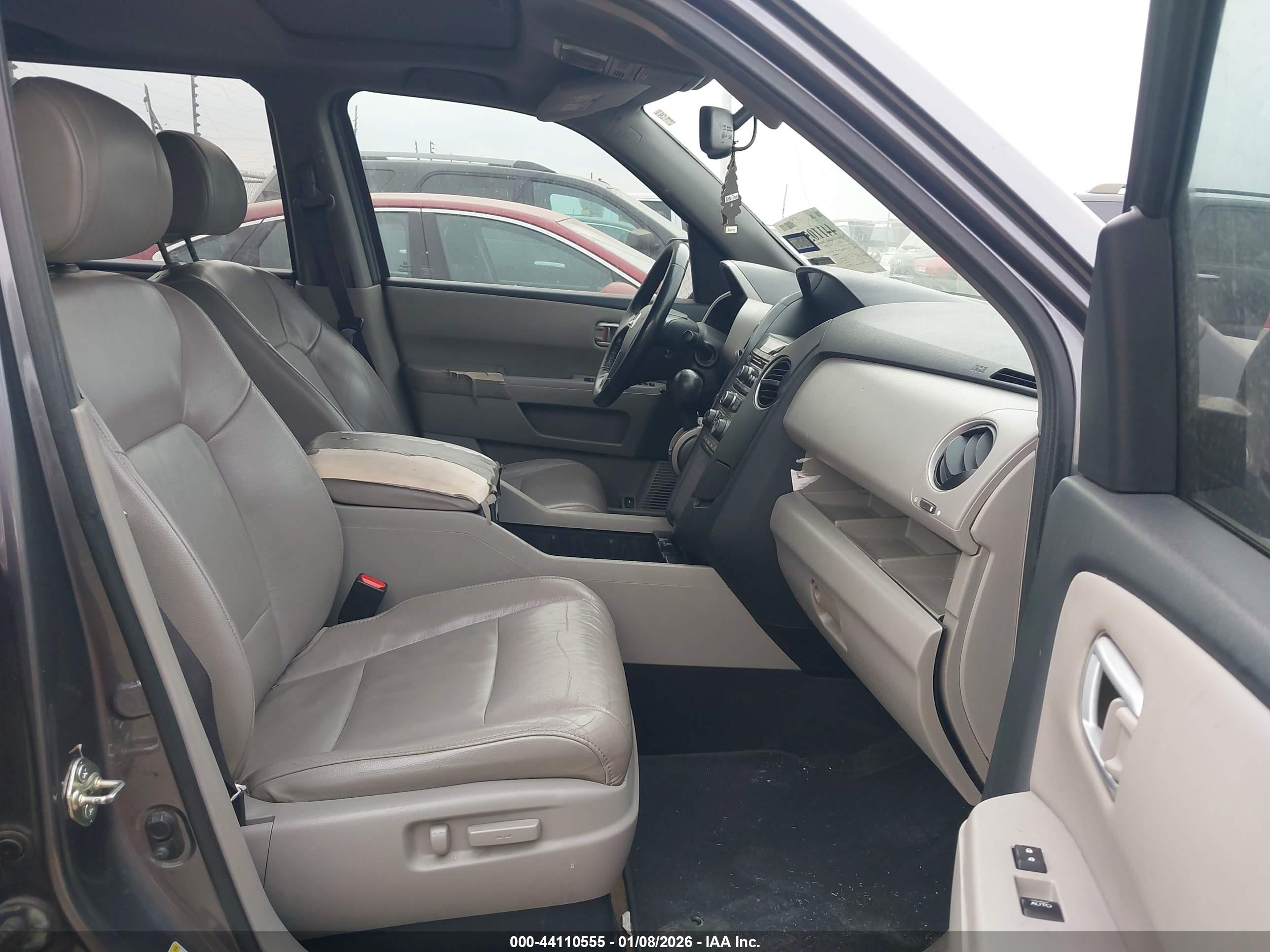 HONDA PILOT image 5