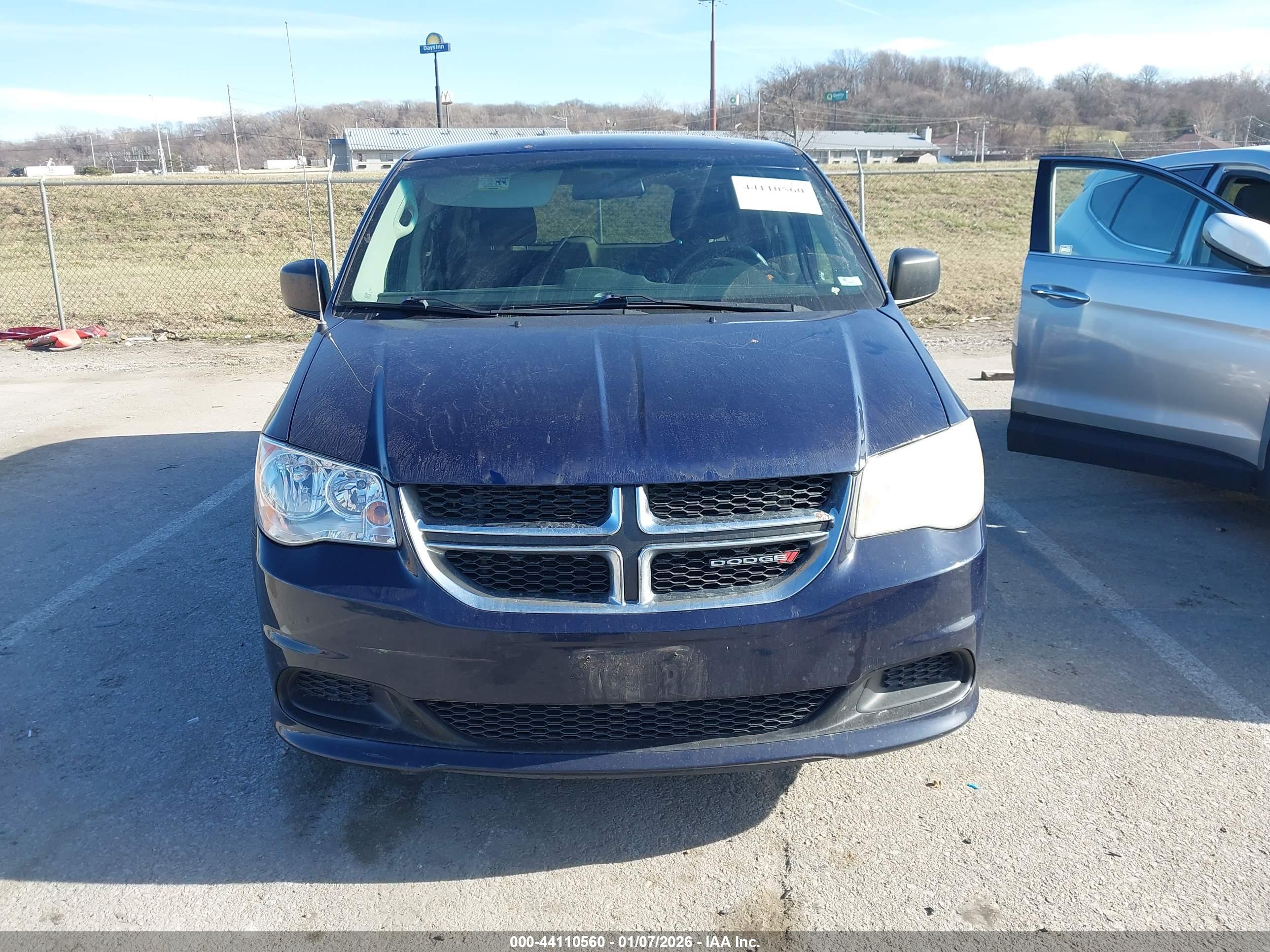 DODGE GRAND image 6