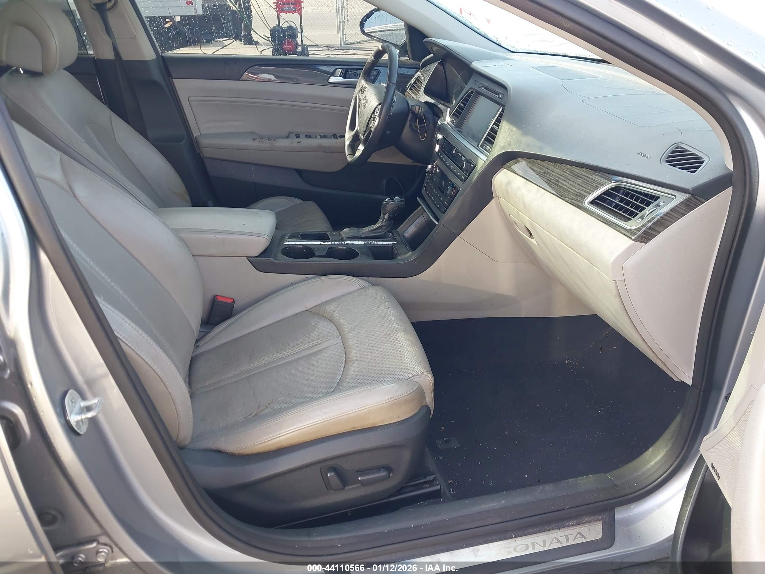 HYUNDAI SONATA image 5