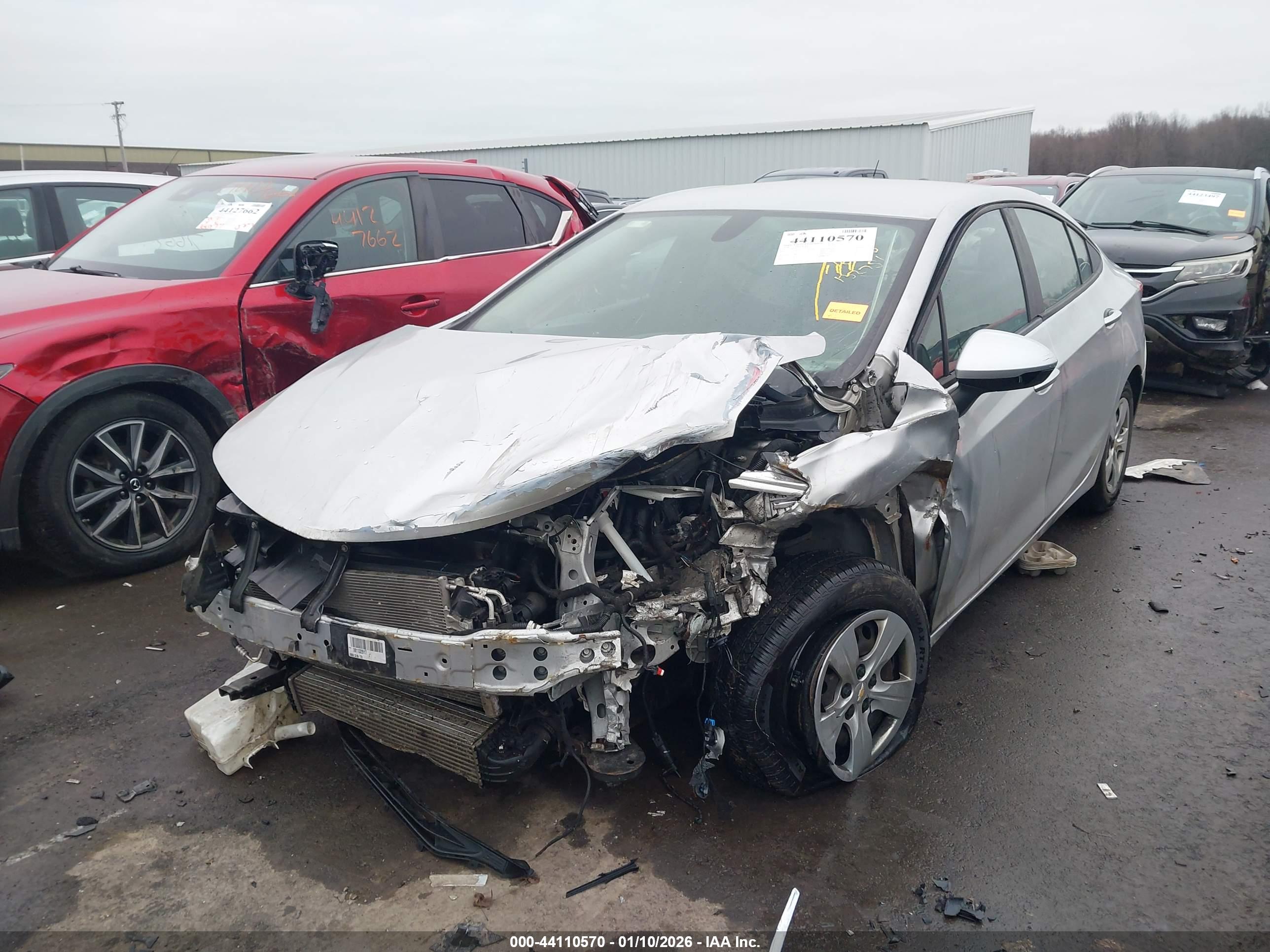 CHEVROLET CRUZE image 2