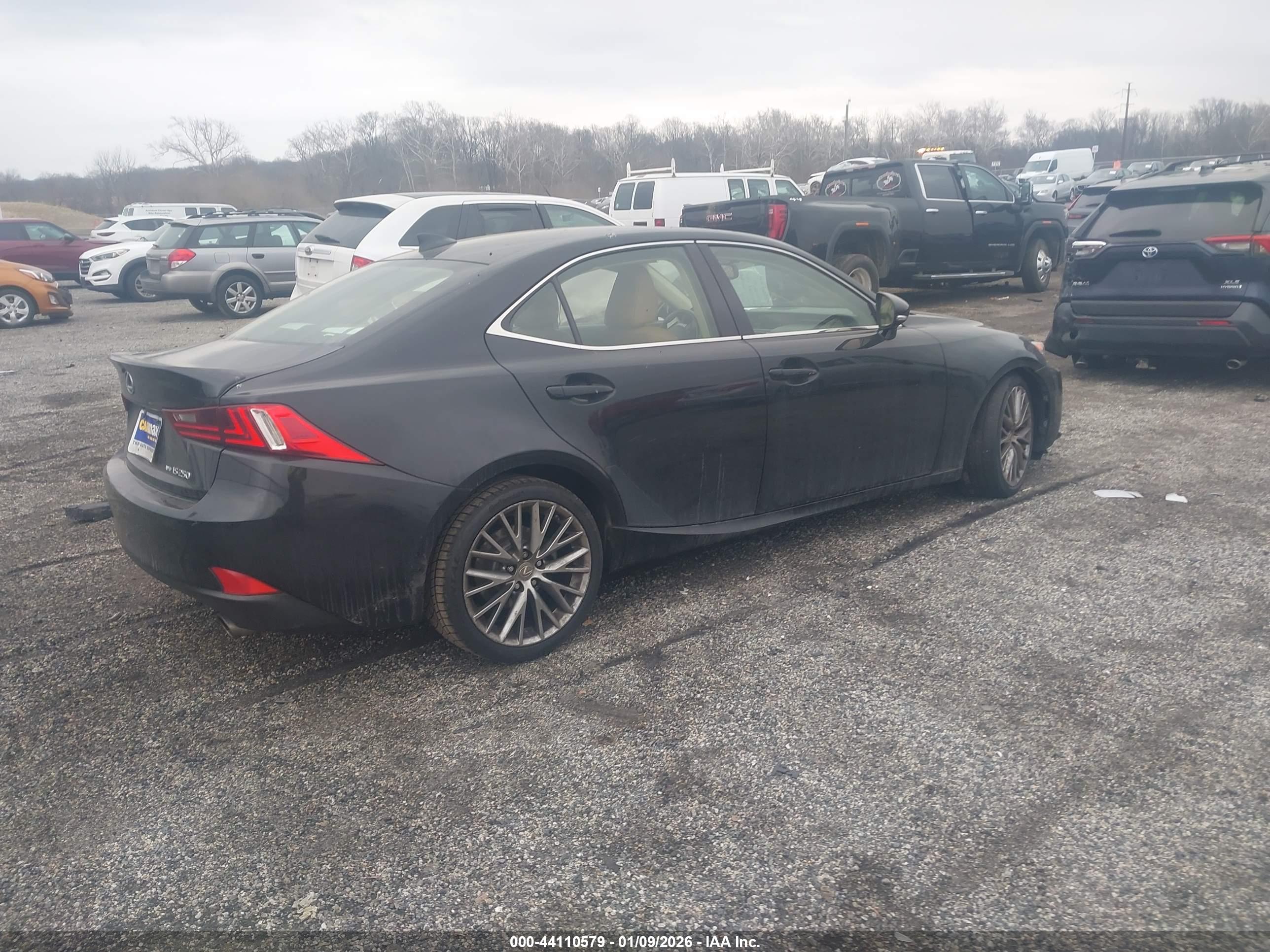 LEXUS IS image 4