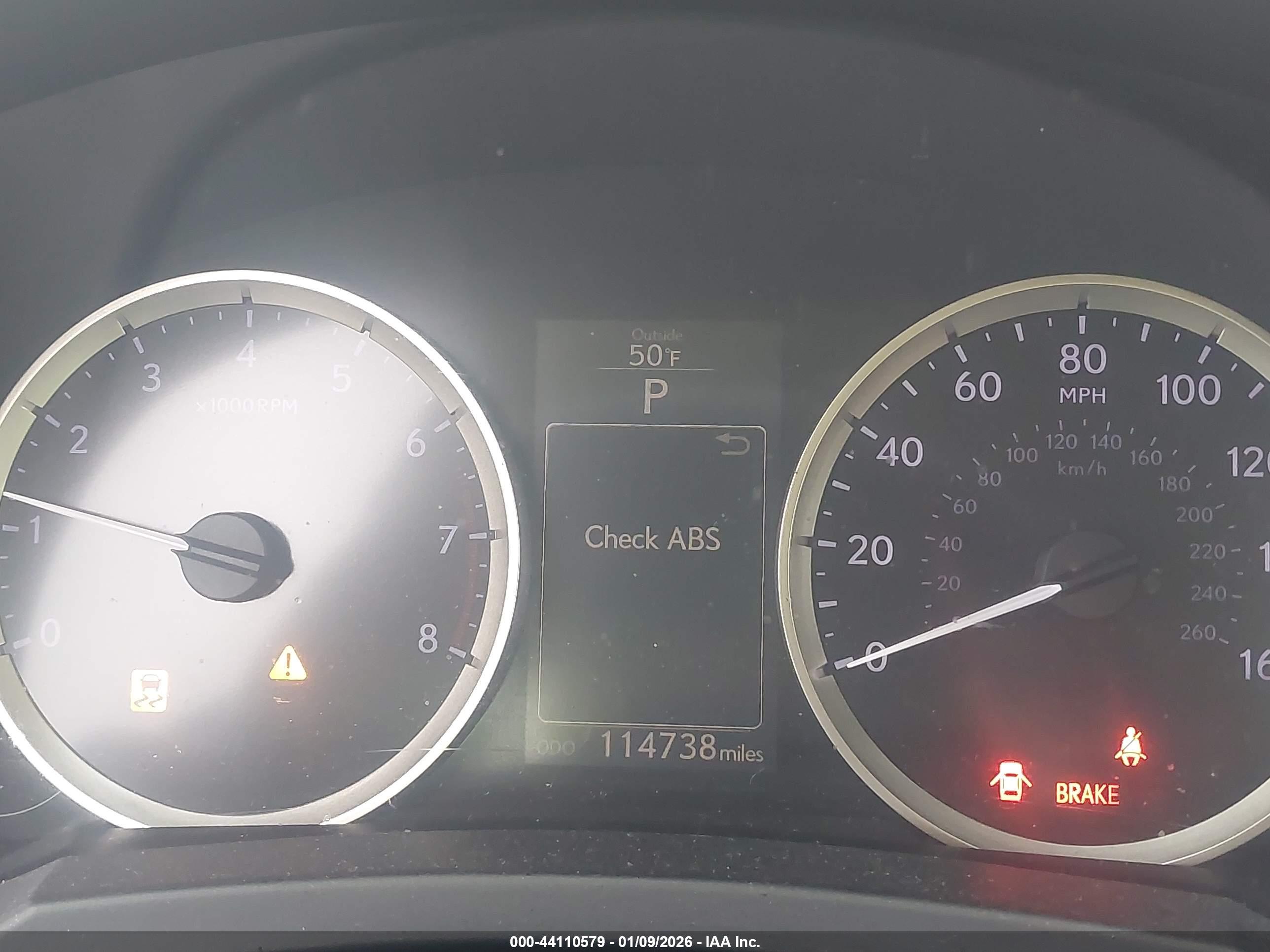 LEXUS IS image 7