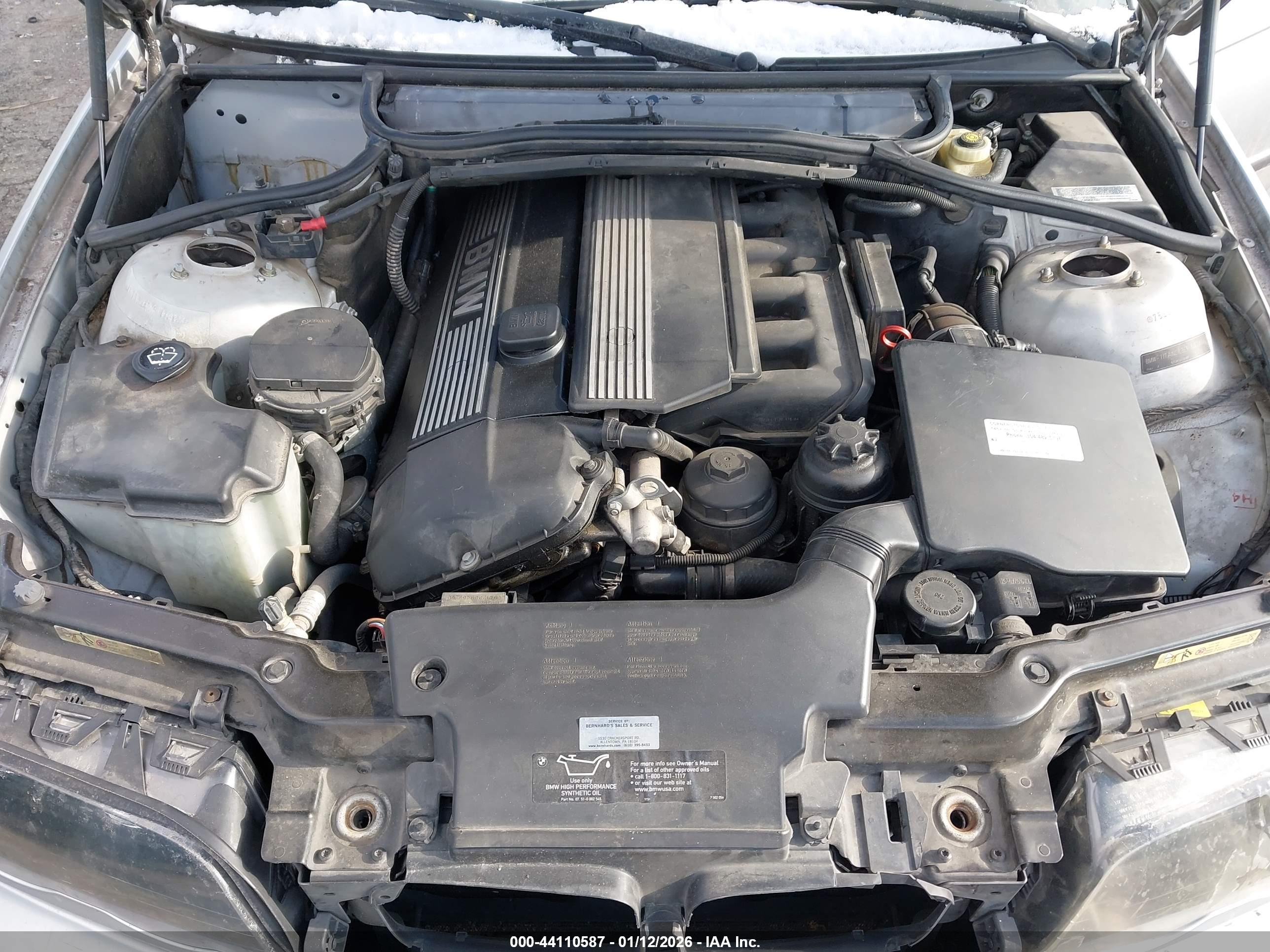 BMW 325I image 10