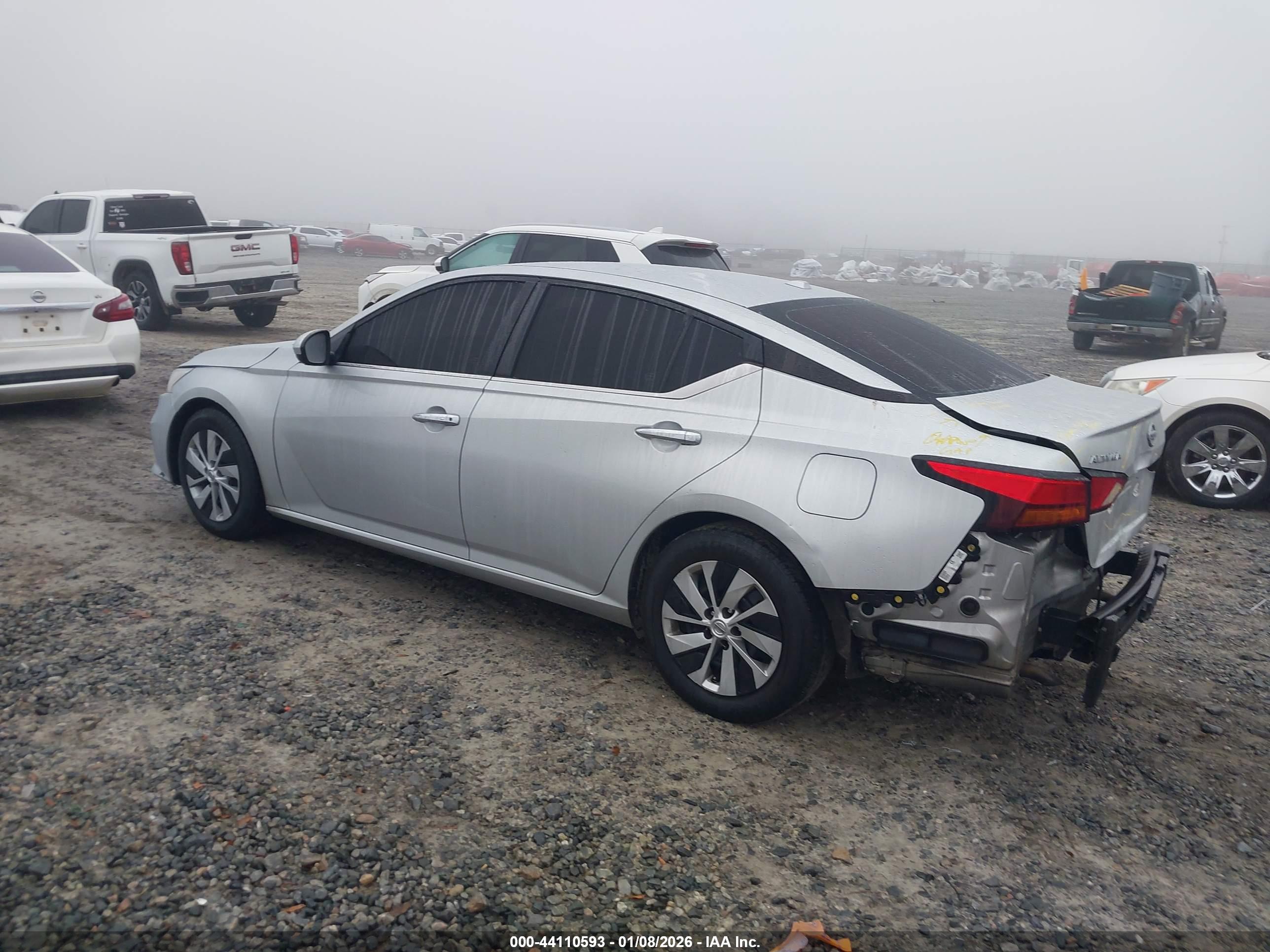 NISSAN ALTIMA image 3