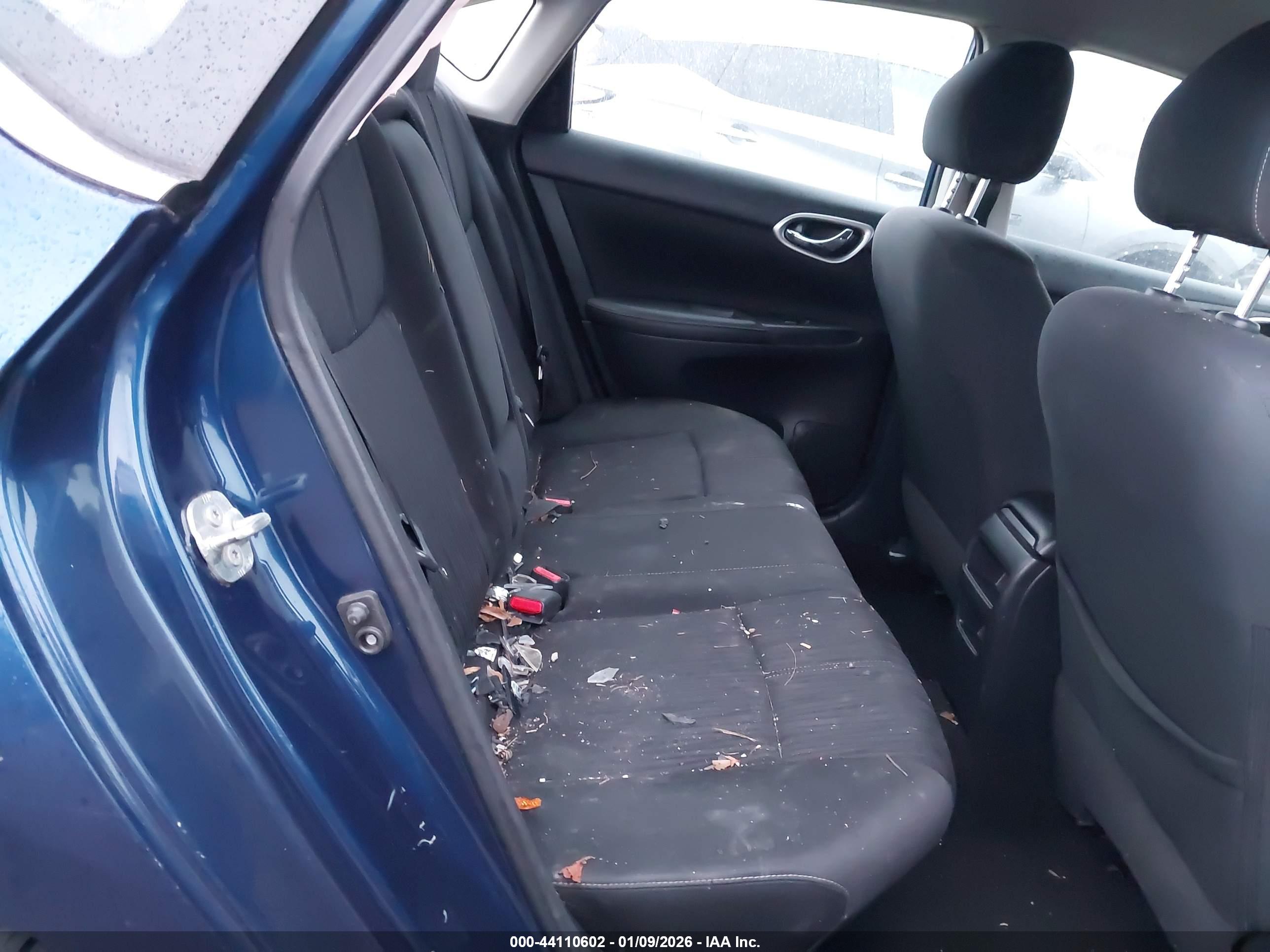 NISSAN SENTRA image 8
