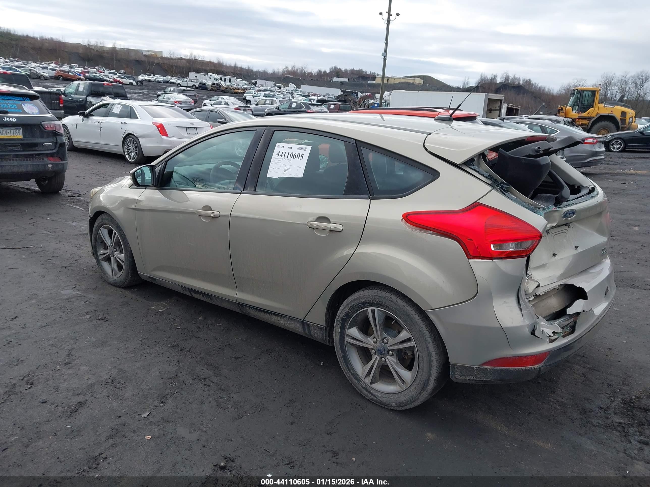 FORD FOCUS image 3