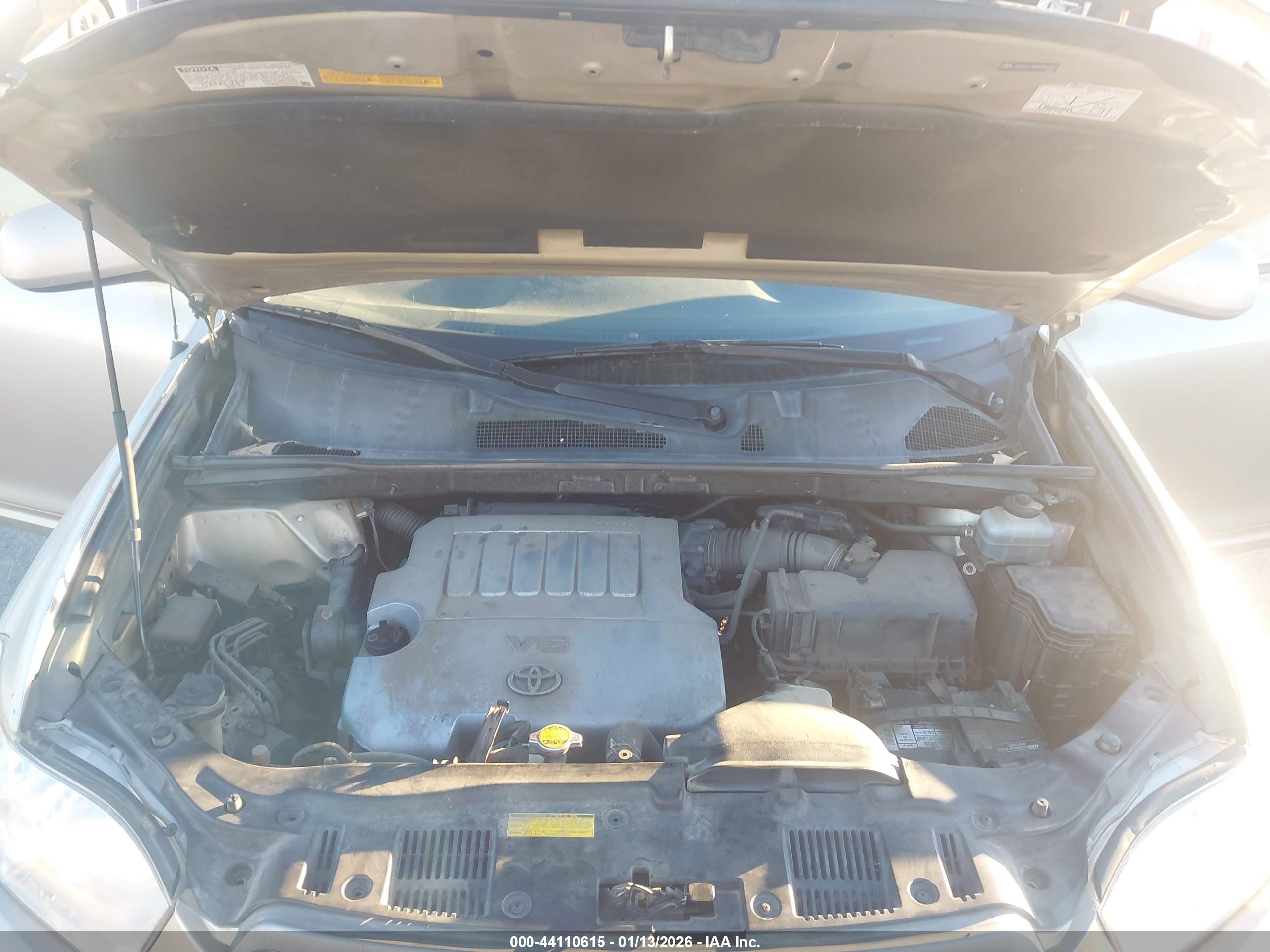 TOYOTA HIGHLANDER image 10