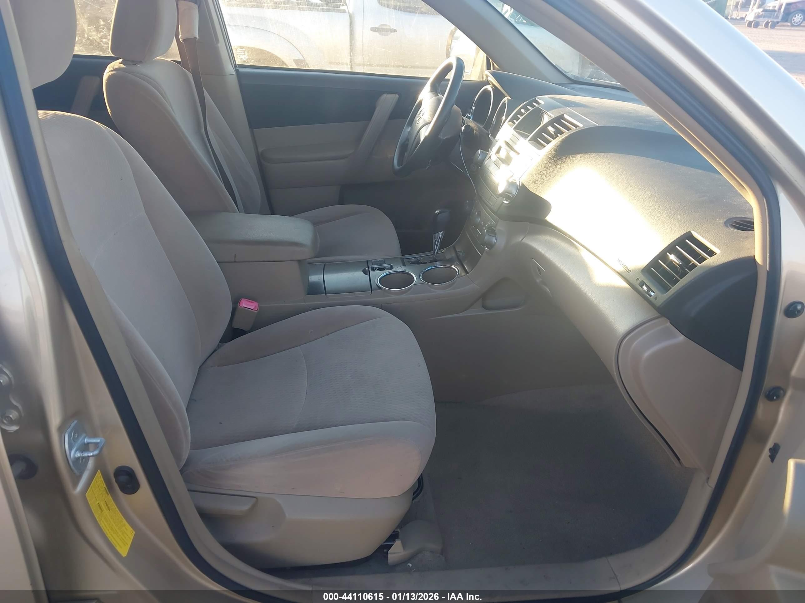 TOYOTA HIGHLANDER image 5