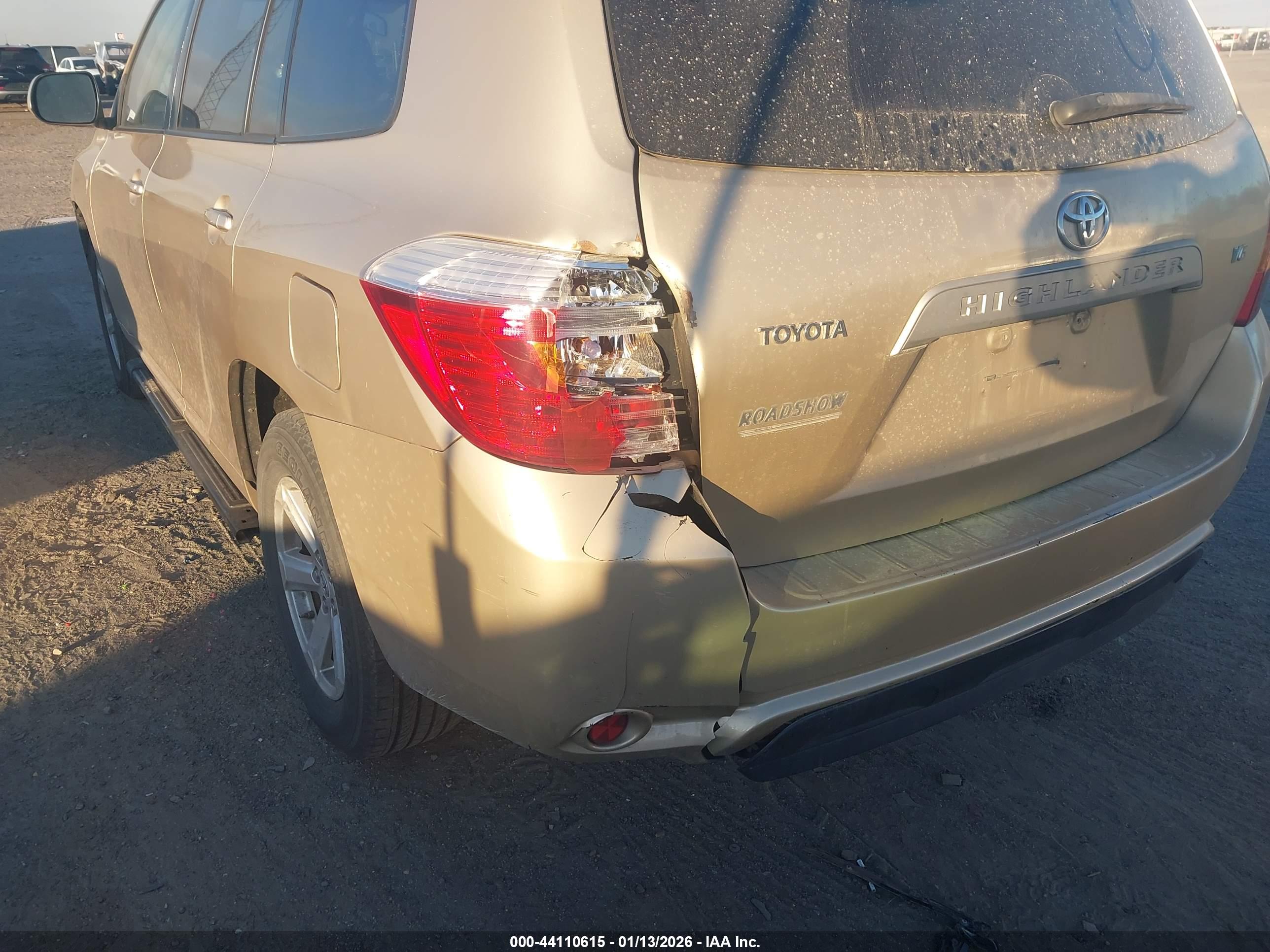TOYOTA HIGHLANDER image 6