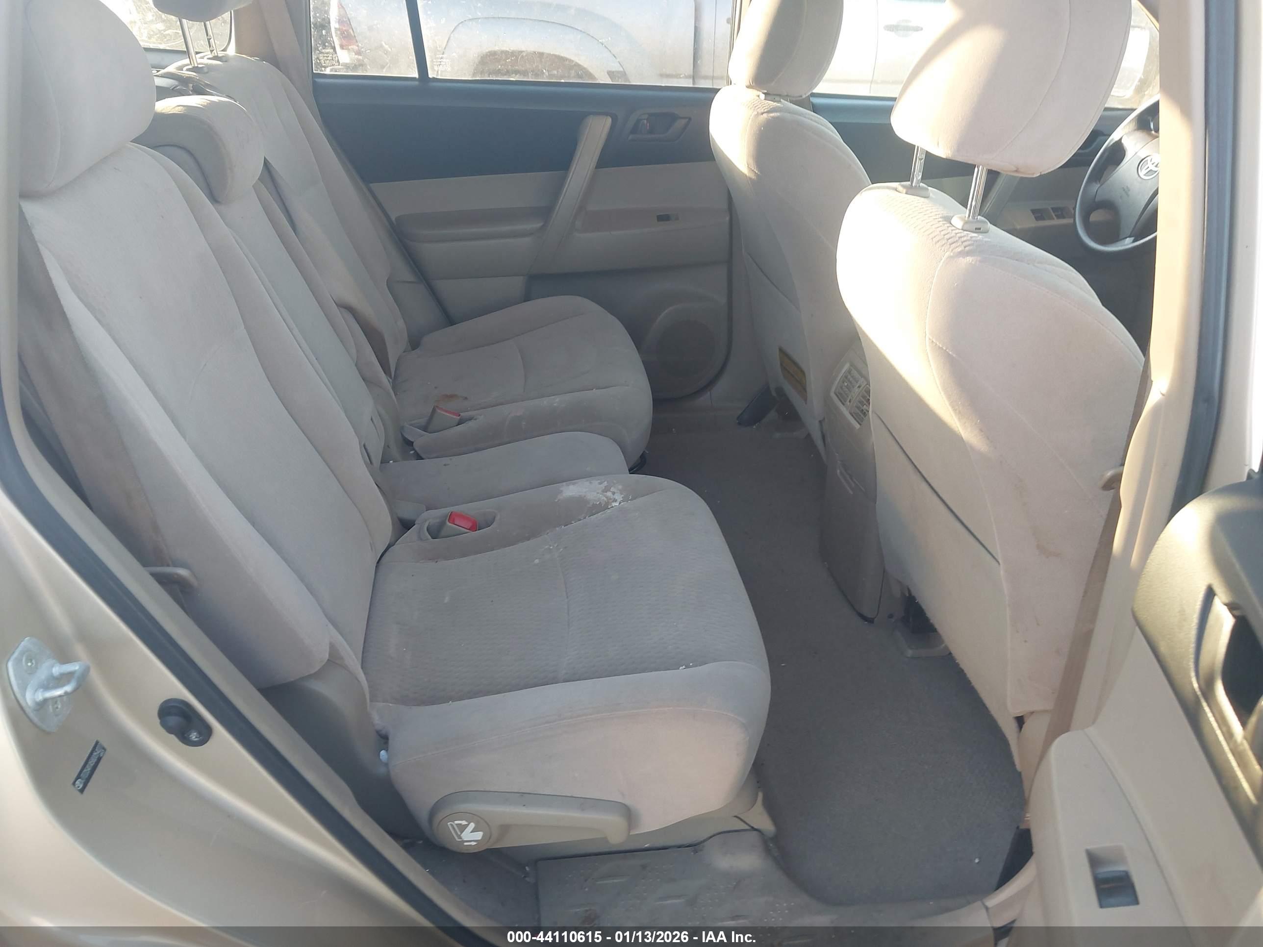 TOYOTA HIGHLANDER image 8